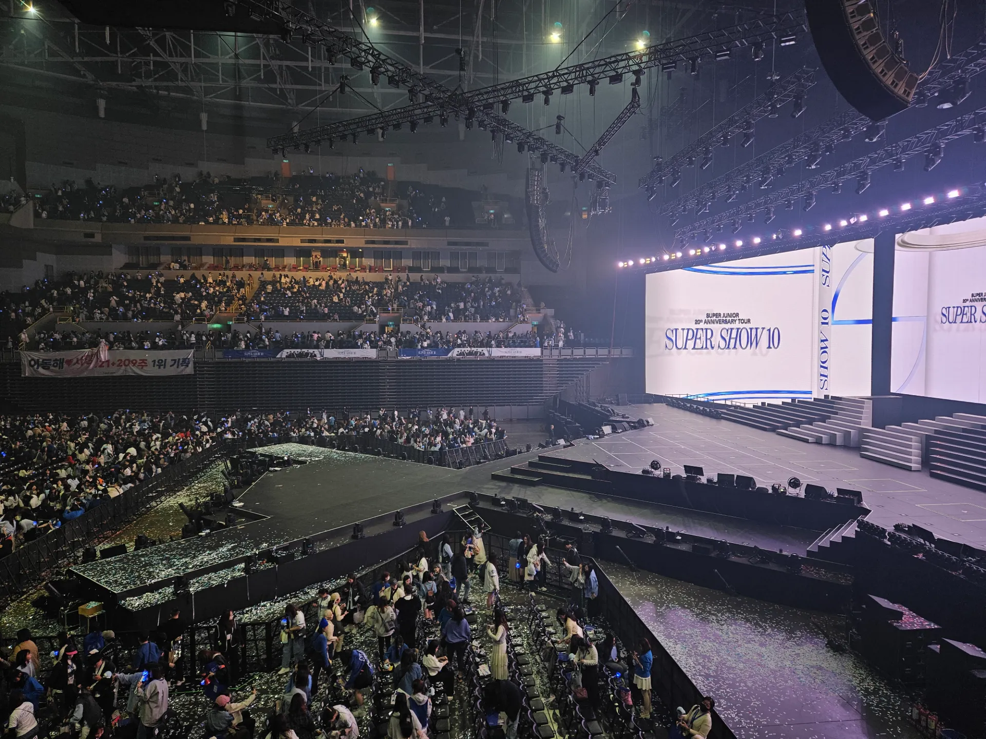 高雄巨蛋 自動建檔區域: kar-220-1 20排4號 視野照片 - SUPER JUNIOR ＜SUPER SHOW 10＞