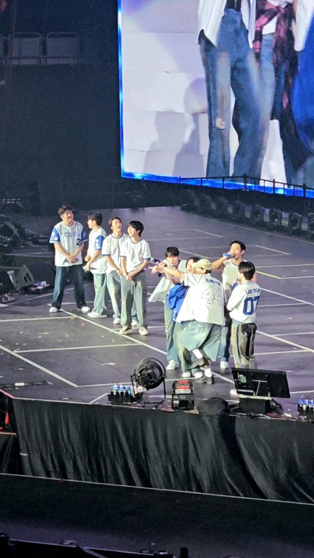 高雄巨蛋 自動建檔區域: kar-220-1 20排4號 視野照片 - SUPER JUNIOR ＜SUPER SHOW 10＞