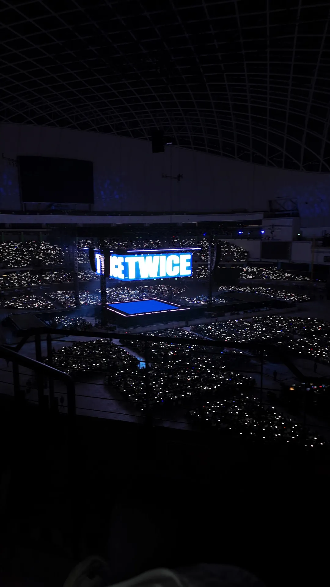 台北大巨蛋中央舞台 314 3排排16號號 視野照片 - TWICE THIS IS FOR IN TAIPEI