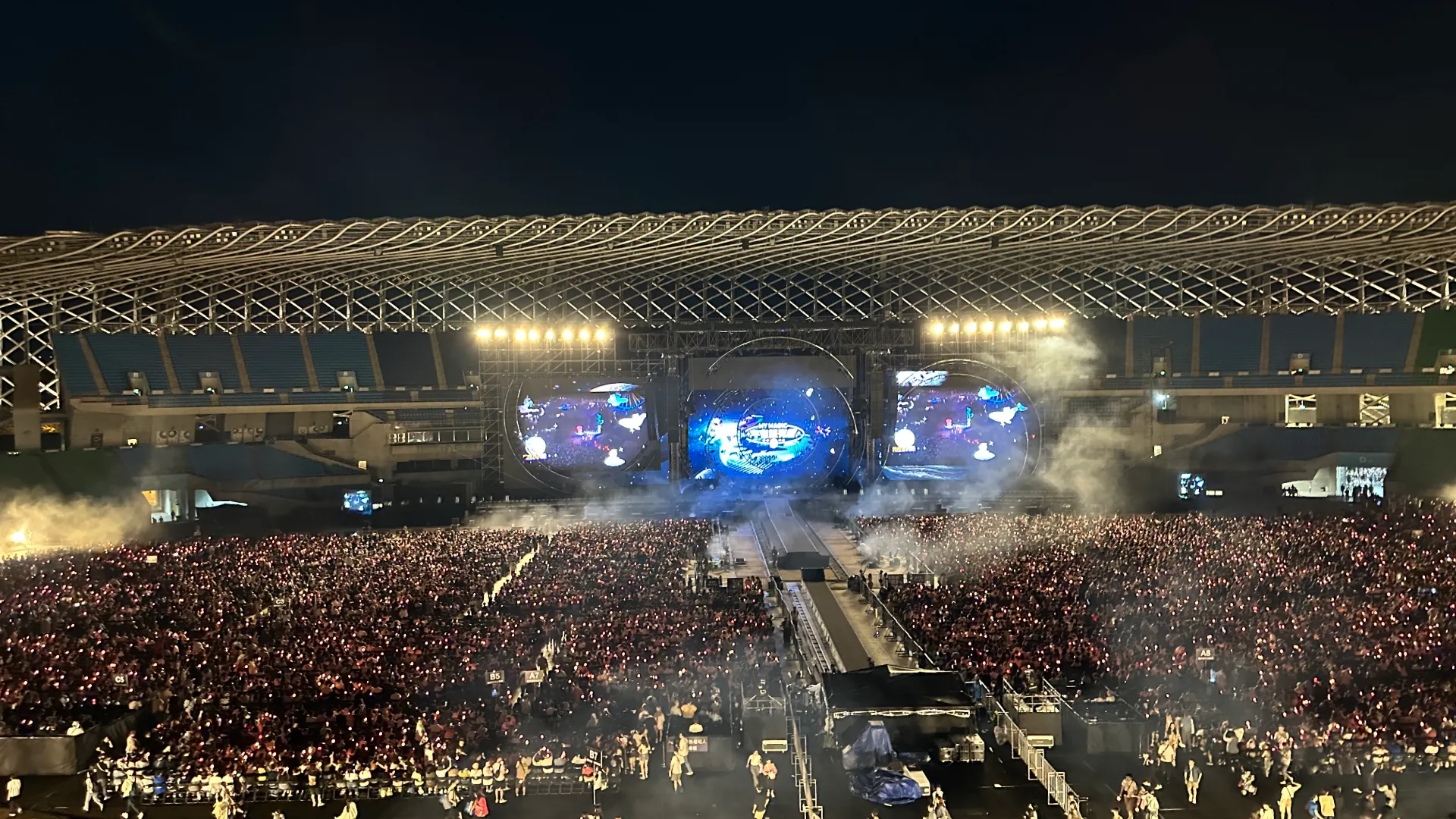 Kaohsiung National Stadium G21 โซน แถว 3 ที่นั่ง 206 ภาพวิวที่นั่ง - 告五人《宇宙超有趣》新世界巡迴演唱會