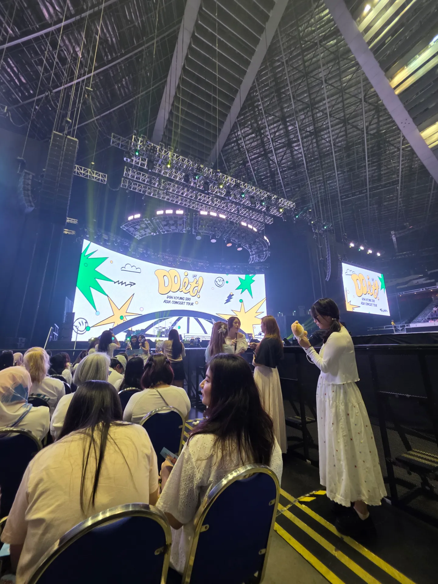 新加坡室內體育館 (Singapore Indoor Stadium) 自動建檔區域: sis-floorc 中排右號 視野照片 - DOH KYUNG SOO ASIA CONCERT TOUR ＜DO it! in Singapore＞