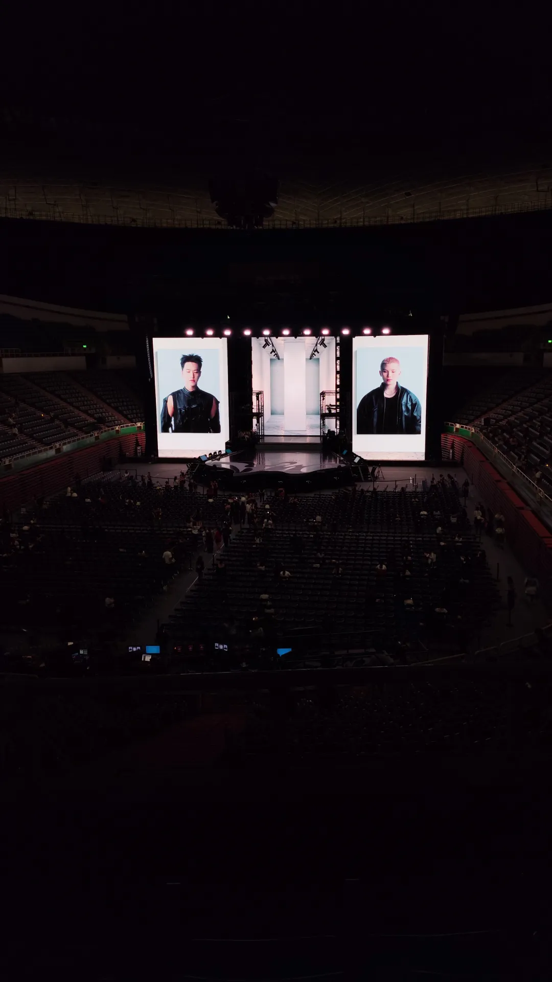林口體育館 藍3A-1 區 2排26號 視野照片 - HOSHI X WOOZI FAN CONCERT [WARNING] - TAIPEI
