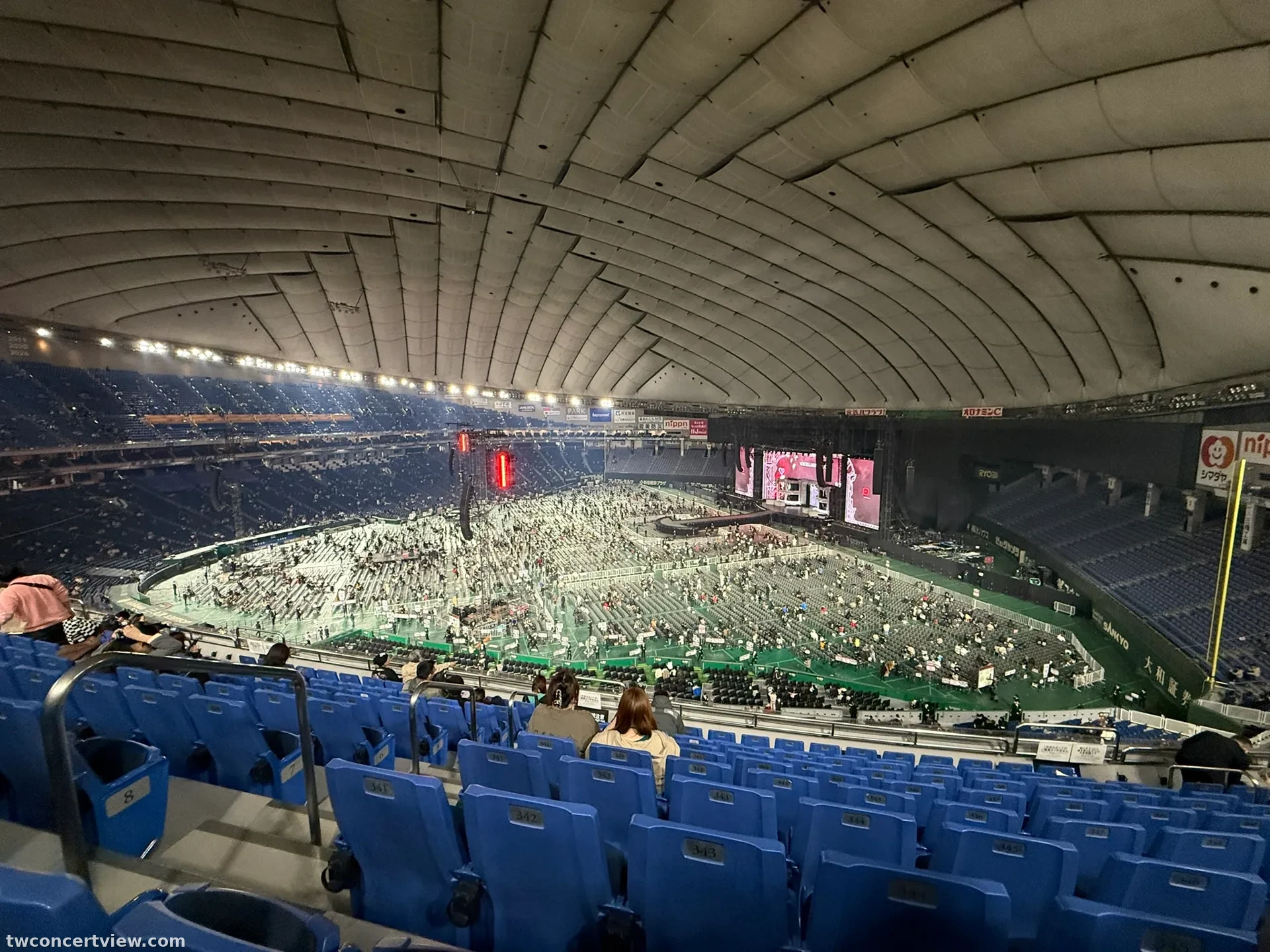 東京巨蛋 (Tokyo Dome) D08 區 10排343號 視野照片 - 【Lady Gaga: The MAYHEM Ball】Lady Gaga