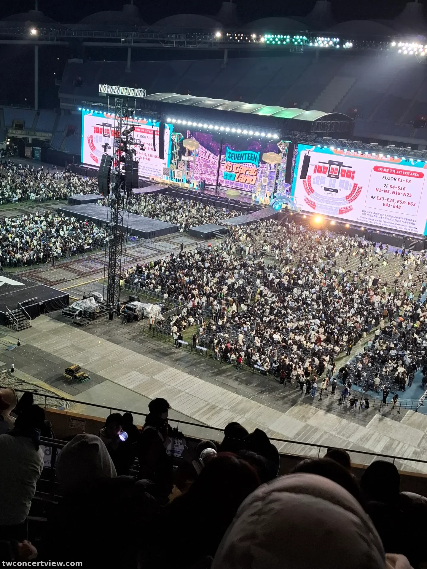 인천문학경기장 E46 구역 14열2번 좌석 시야 사진 - SEVENTEEN in CARAT LAND 2025