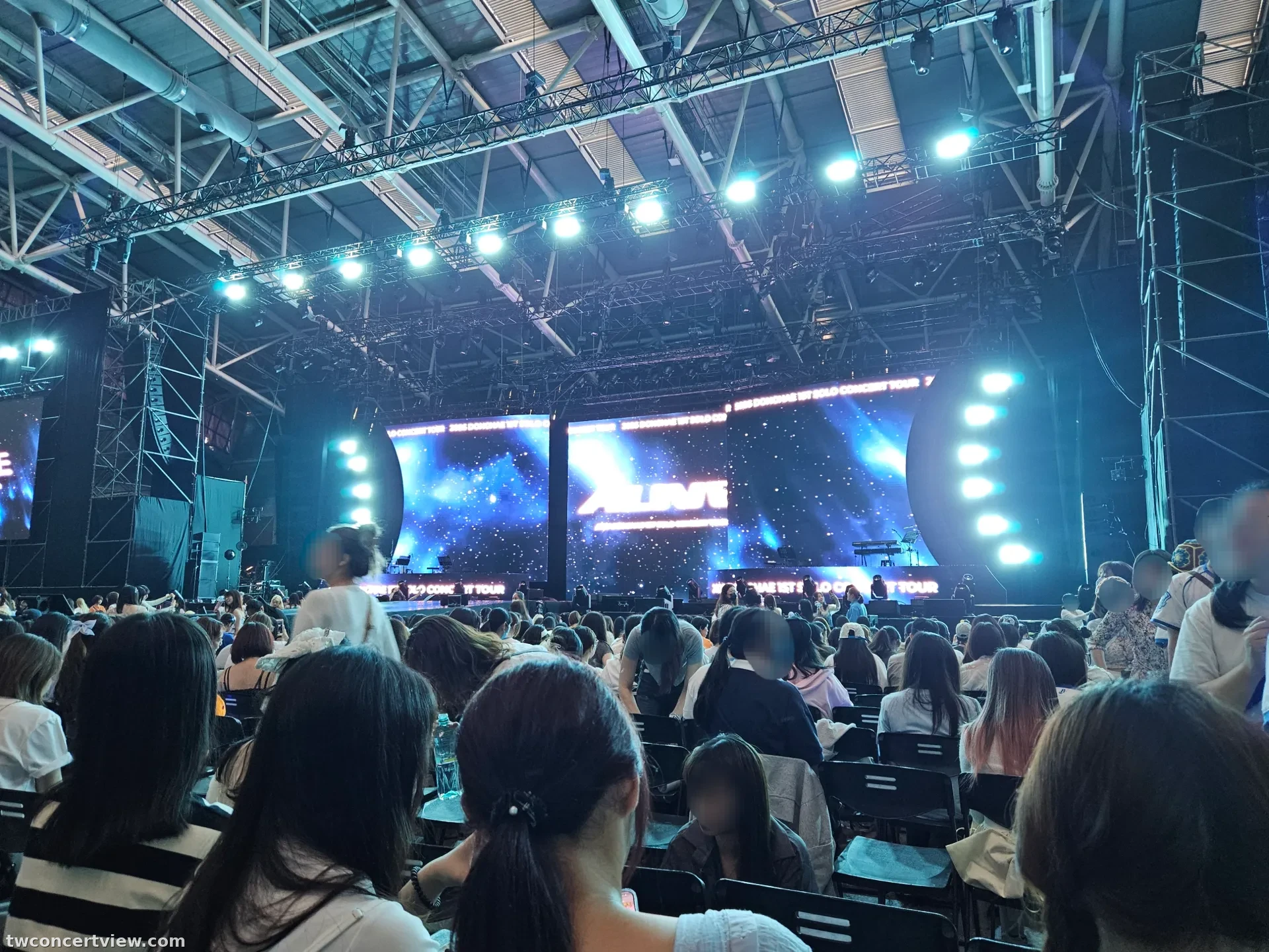 五股工商展覽館 B3 區 17排97號 視野照片 - 2026 DONGHAE 1ST SOLO CONCERT TOUR [ALIVE] in TAIPEI