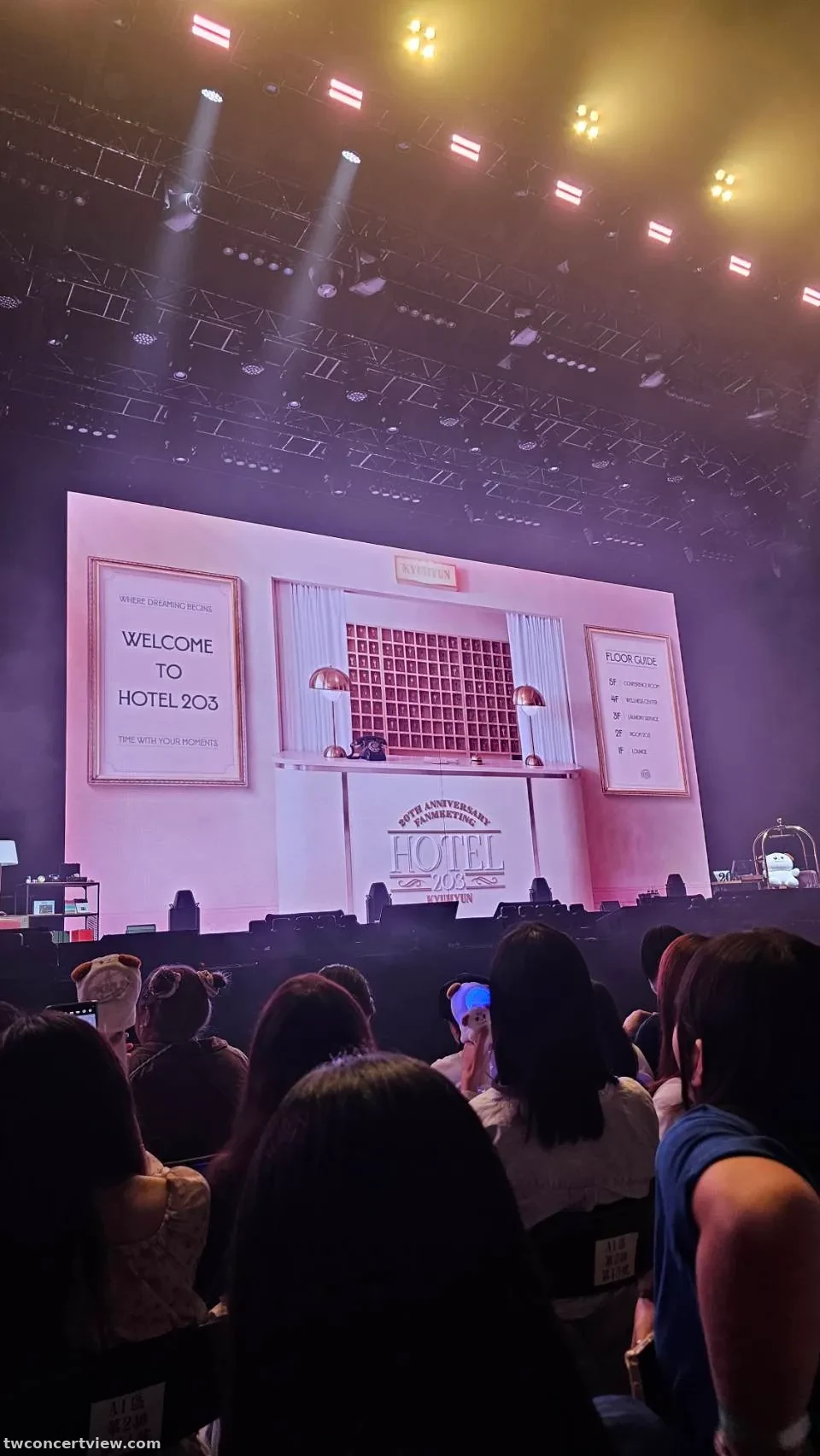 天母體育館 A 區 前排中號 視野照片 - KYUHYUN 20th Anniversary Fanmeeting