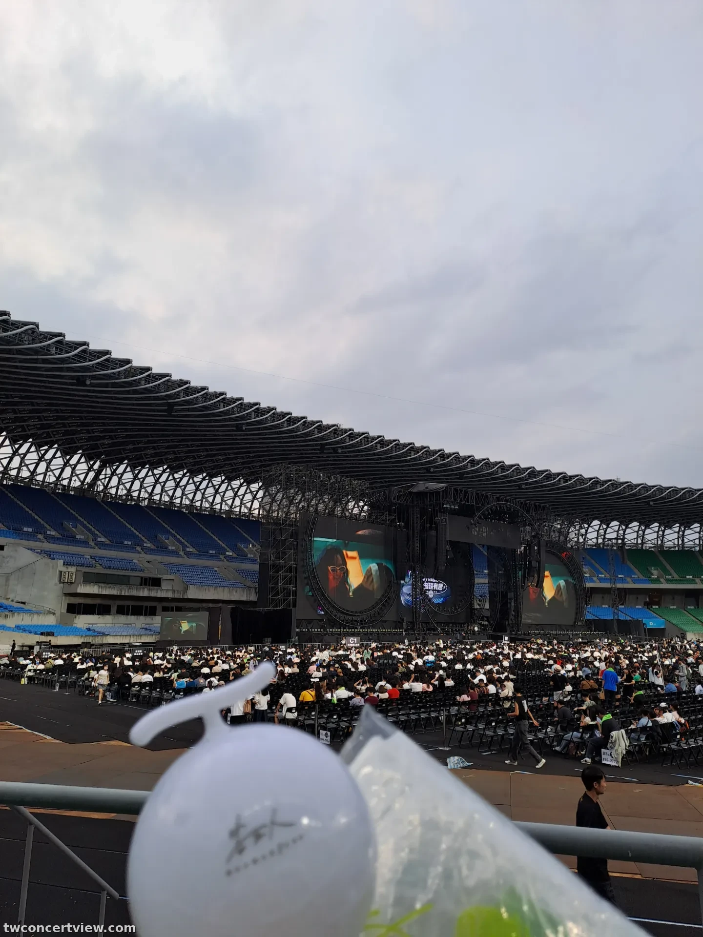 Kaohsiung National Stadium I04 โซน แถว 2 ที่นั่ง 忘記 ภาพวิวที่นั่ง - 宇宙超有趣