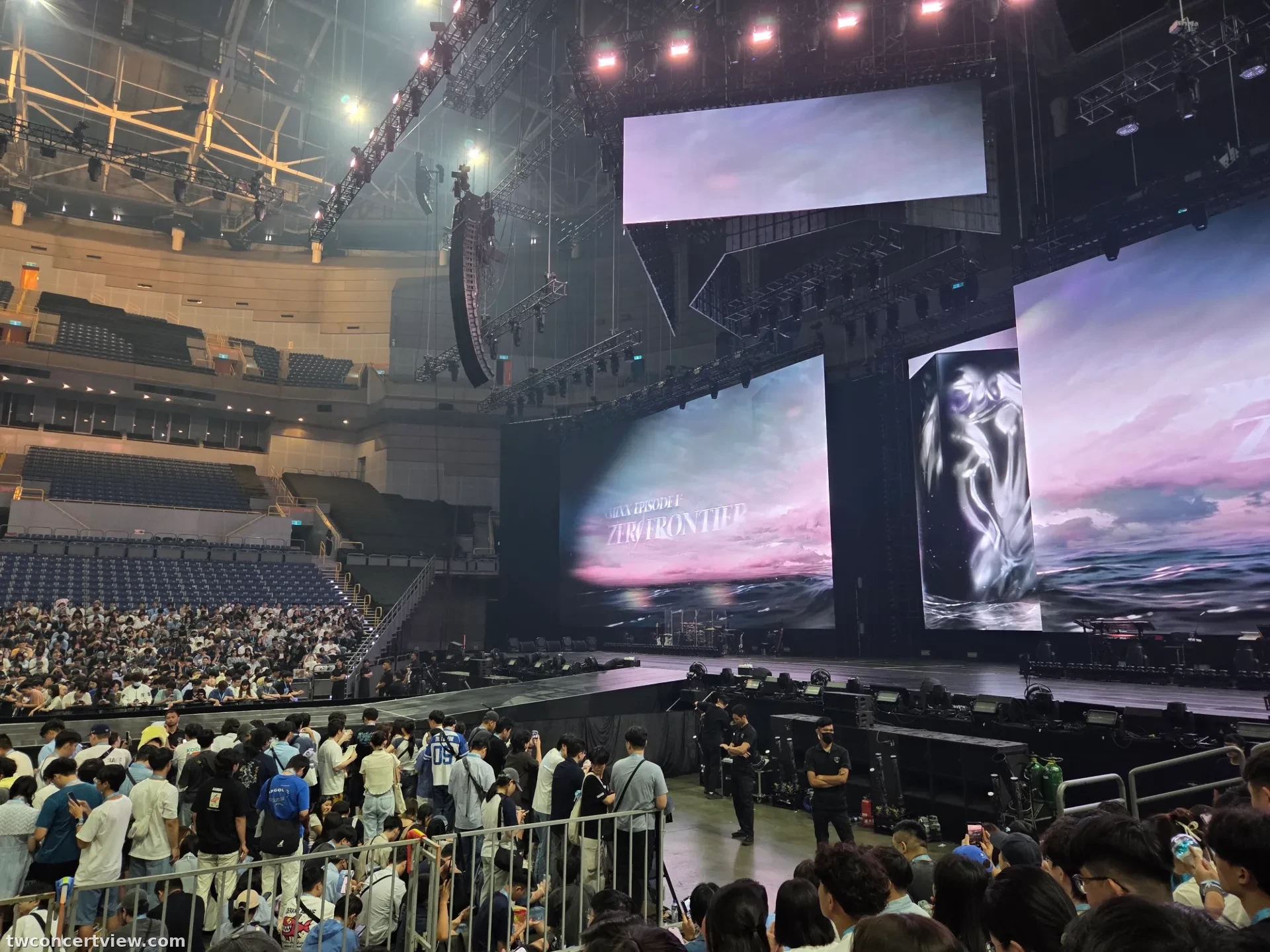 Kaohsiung Arena (高雄巨蛋) 220 구역 6排열5號번 좌석 시야 사진 - NMIXX 1ST WORLD TOUR ＜EPISODE 1： ZERO FRONTIER＞