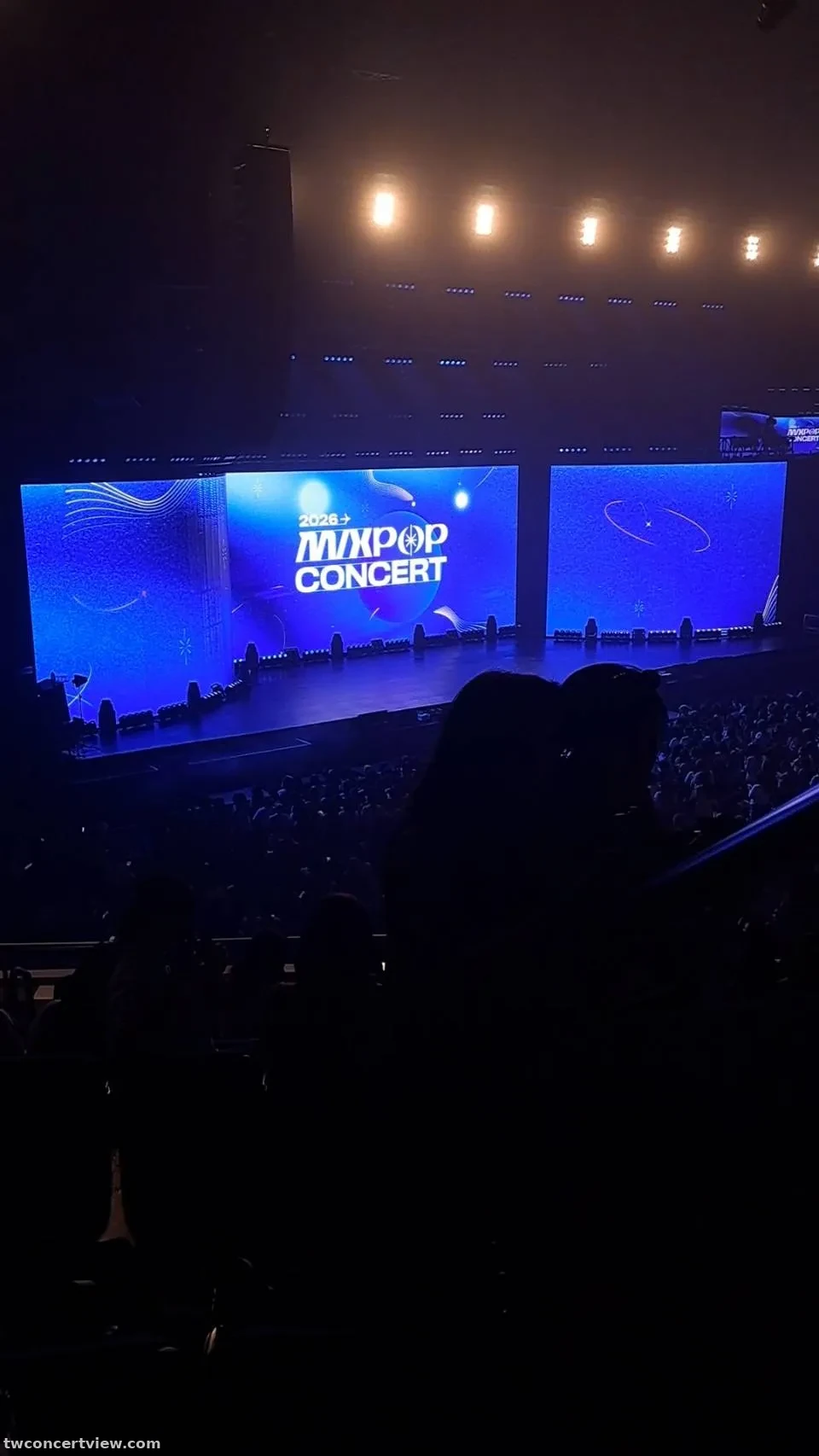 Kaohsiung Music Center 2D2 Zona Baris 2D08排, Kursi 31號 foto pemandangan kursi - 2026 MIXPOP CONCERT