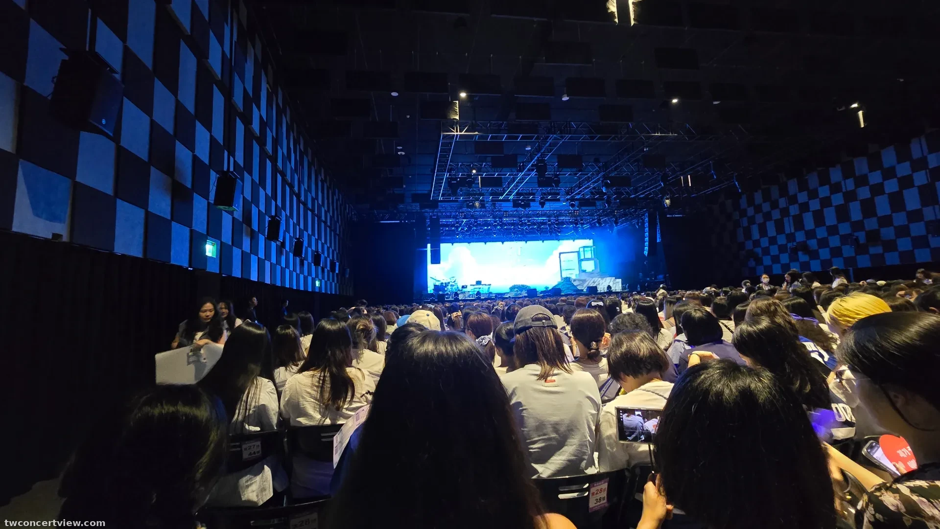 LEGACY TERA A4 區 30排40號 視野照片 - 2026 RYEOWOOK’S AGIT CONCERT:DIVE TO BLUE in TAIPEI