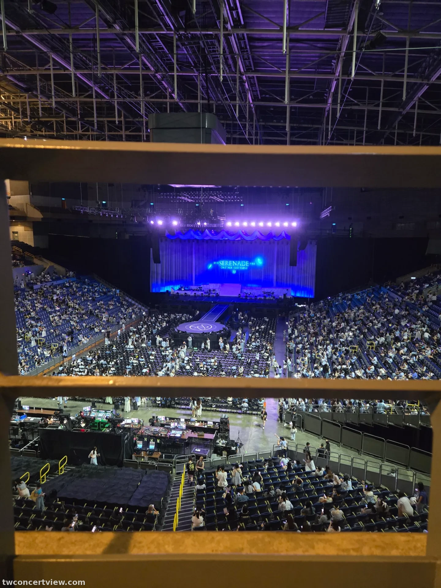 Kaohsiung Arena (高雄巨蛋) 409 一列三番 座席からの眺め - DxS SERENADE