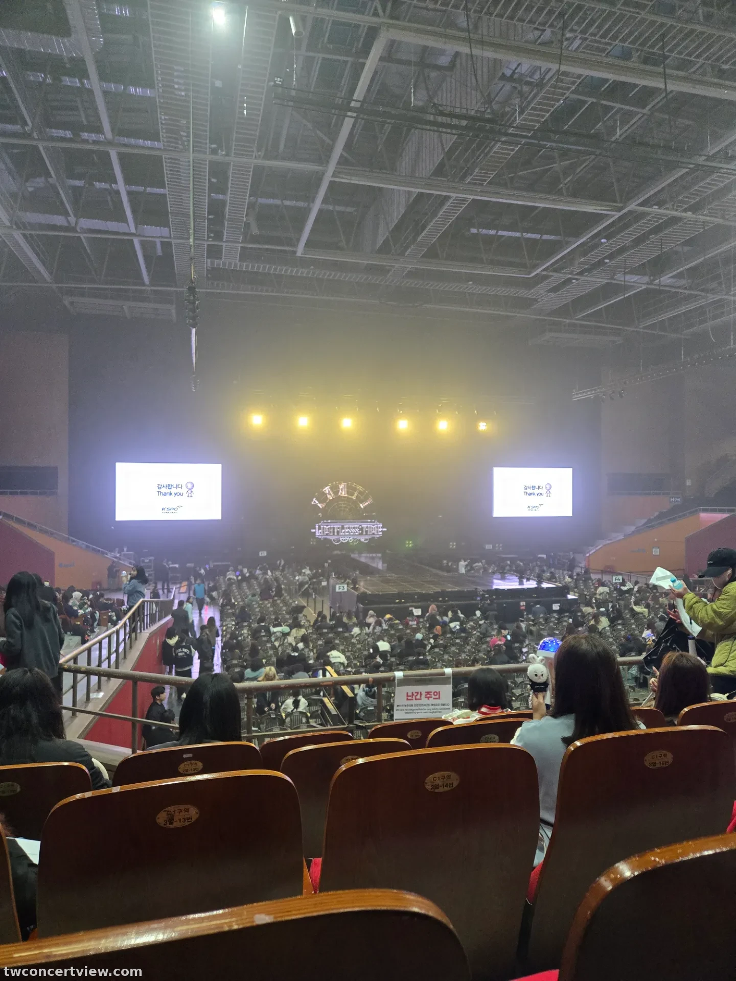 올림픽홀 C1-A 구역 5열13번 좌석 시야 사진 - EUNHYUK LIVE TOUR 2025 -Limitless: Time- Specialin SEOUL