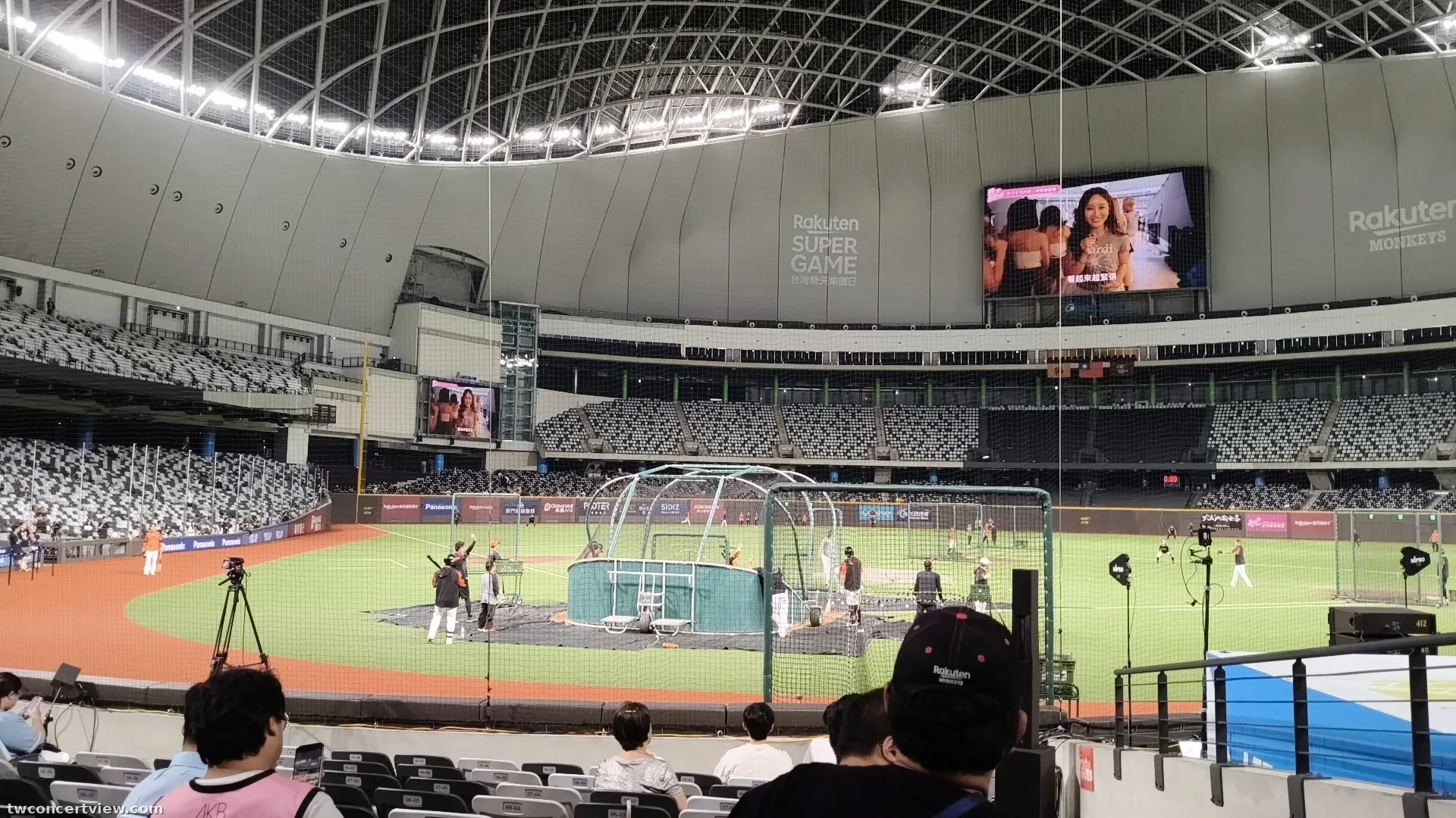 台北大巨蛋 球賽版本 112 區 14排1號 視野照片 - 樂天桃猿SINGDOME 心動電台