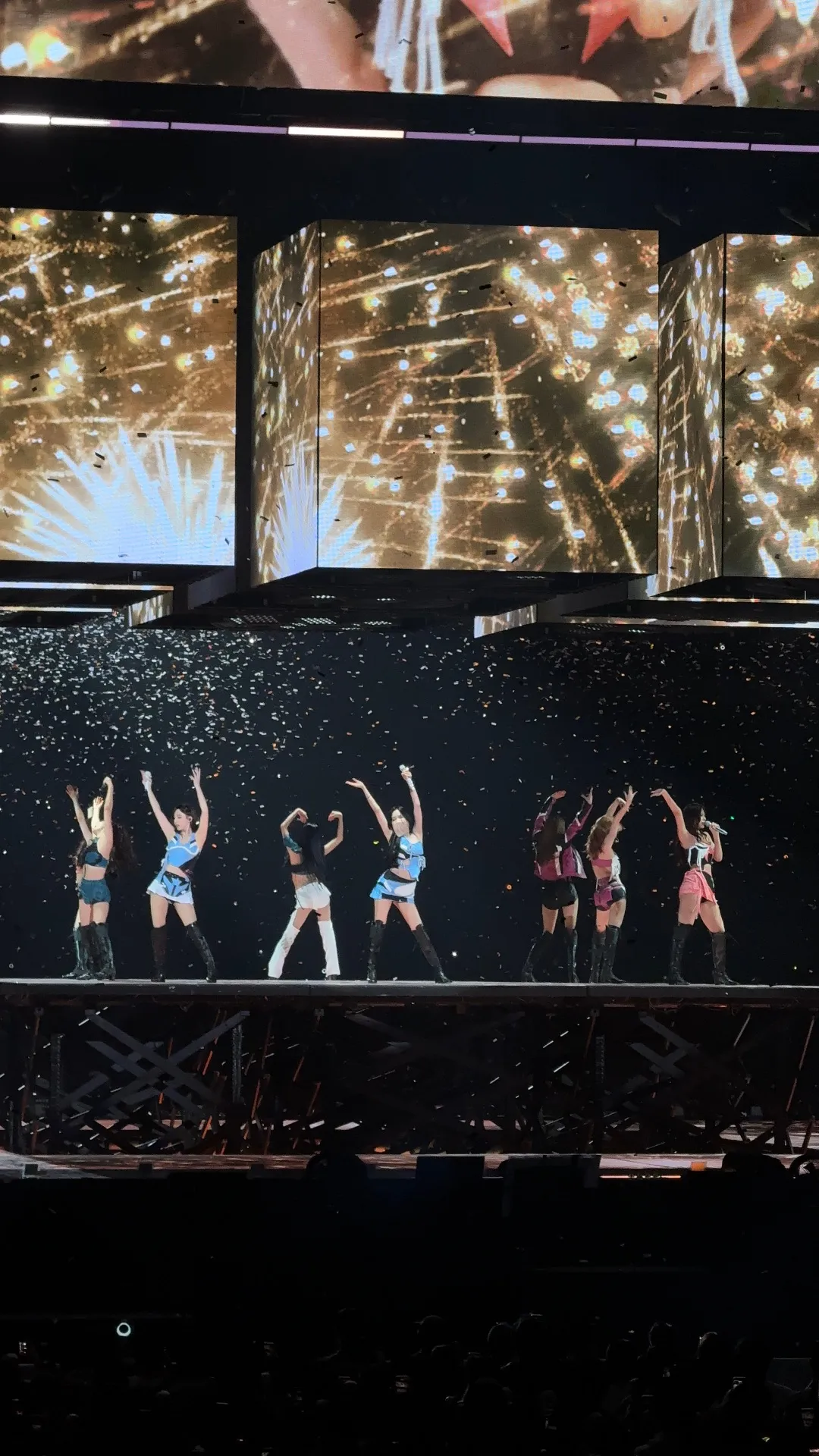 台北大巨蛋中央舞台 139 2排21號 視野照片 - TWICE THIS IS FOR
