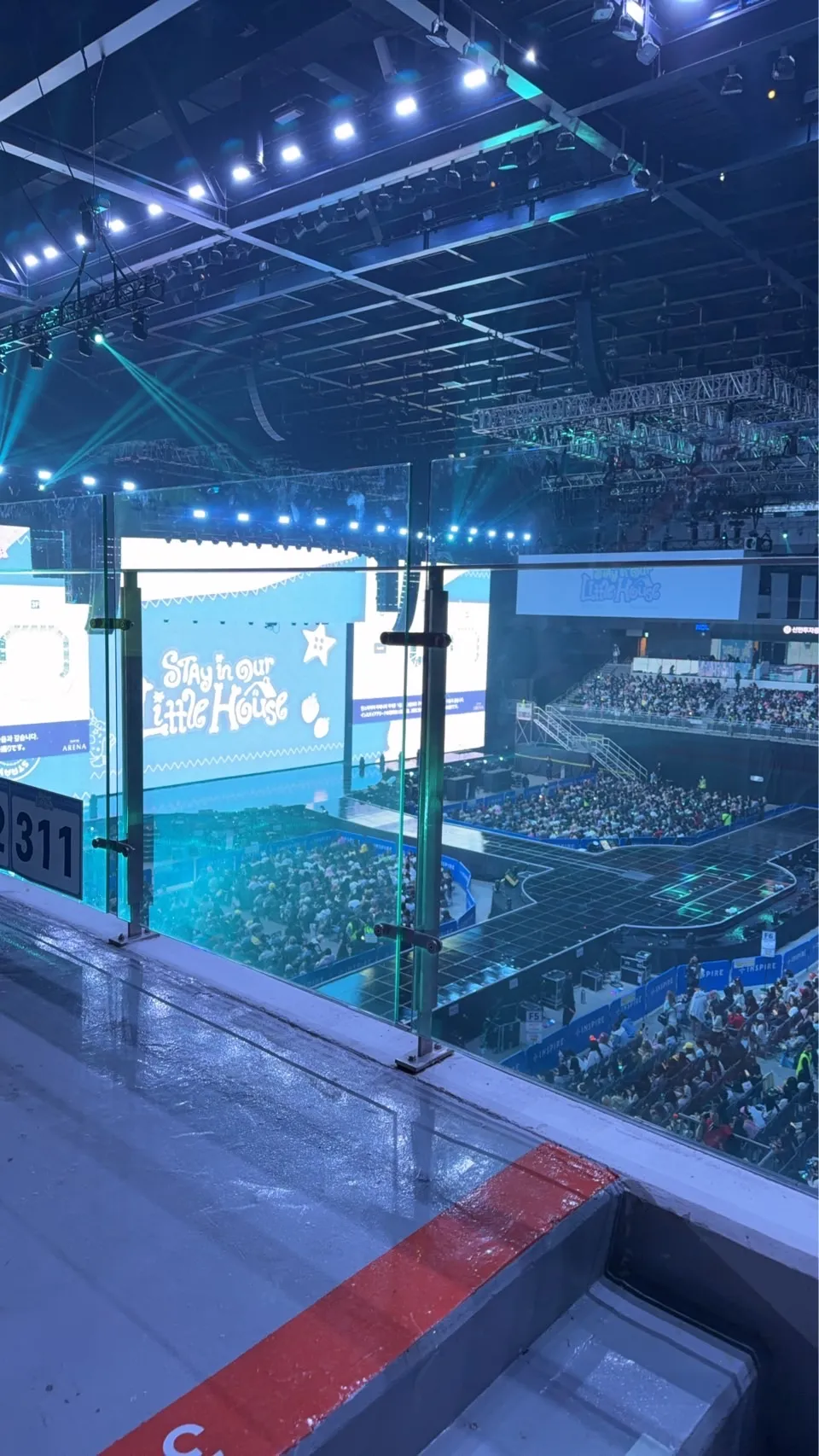 Inspire Arena 415 โซน แถว B ที่นั่ง 15 ภาพวิวที่นั่ง - Stray Kids 6TH FANMEETING 'STAY in Our Little House'
