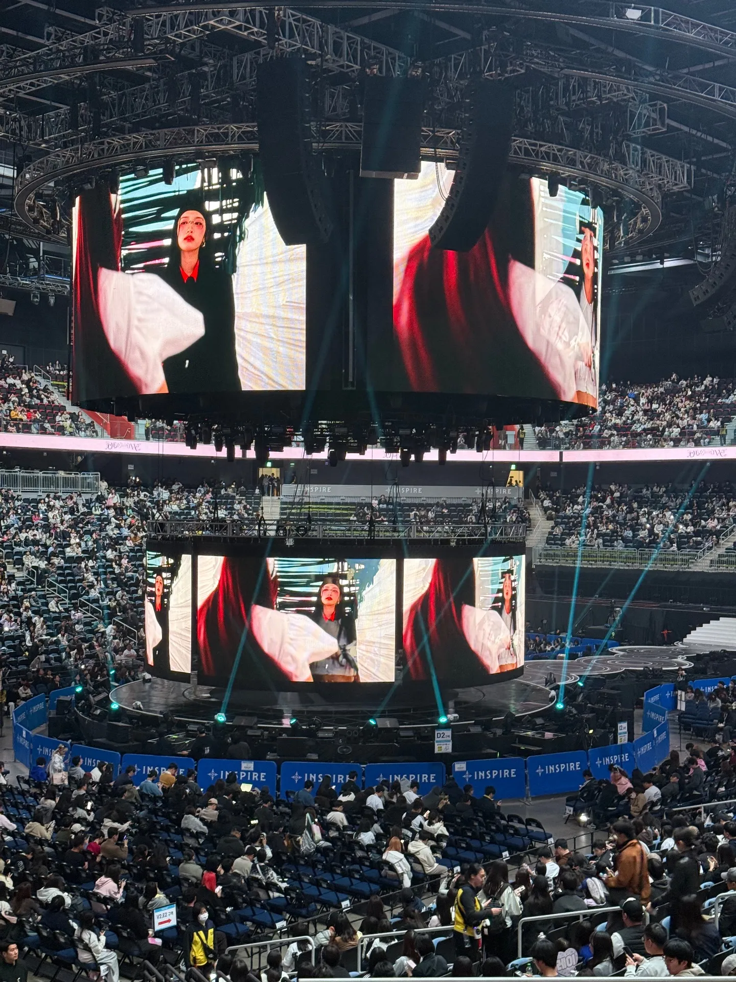 Inspire Arena 310 โซน แถว H ที่นั่ง 8 ภาพวิวที่นั่ง - 2026 IVE FANCON