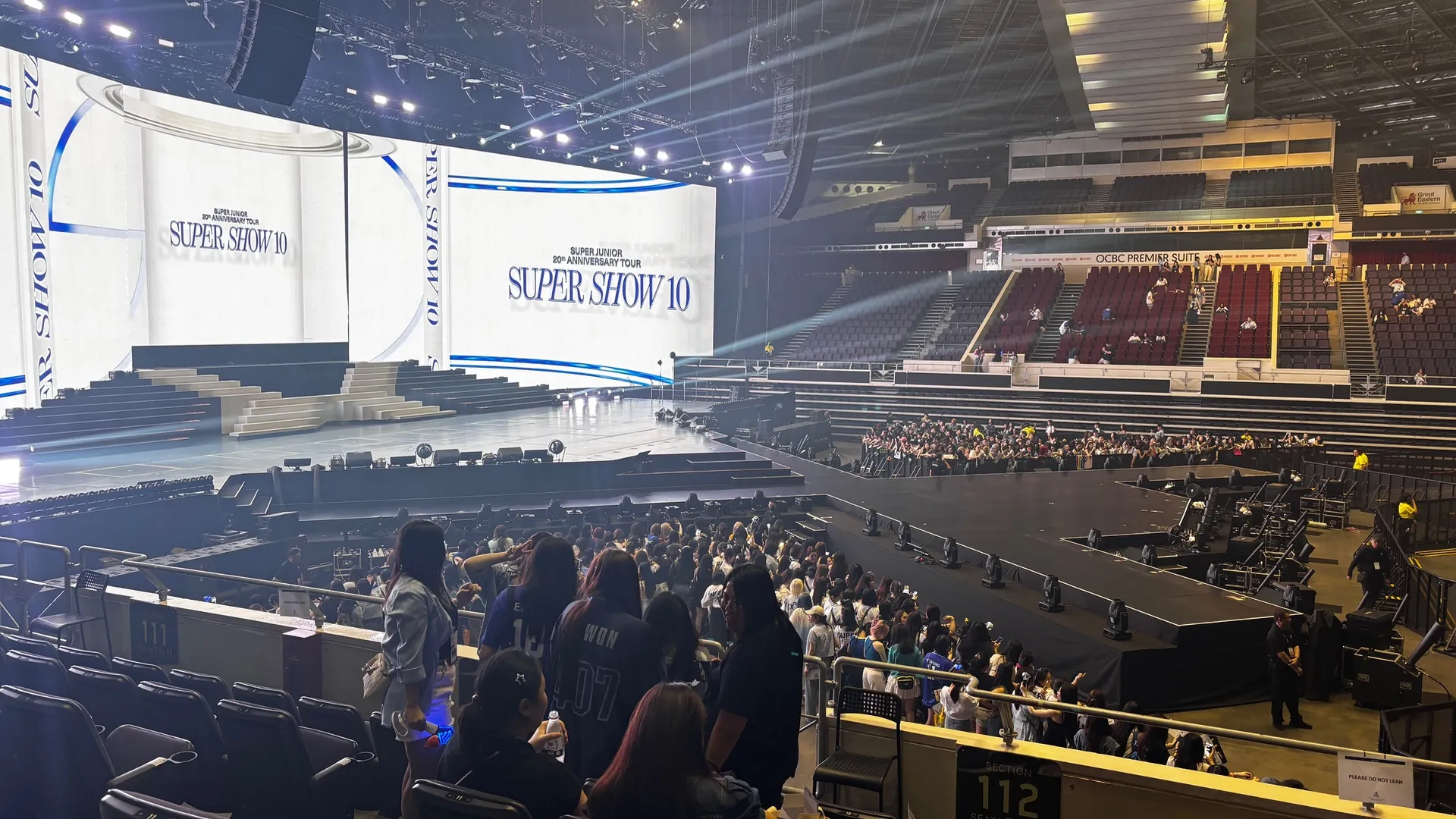 新加坡室內體育館 (Singapore Indoor Stadium) 211 區 18排7號 視野照片 - SUPER SHOW 10