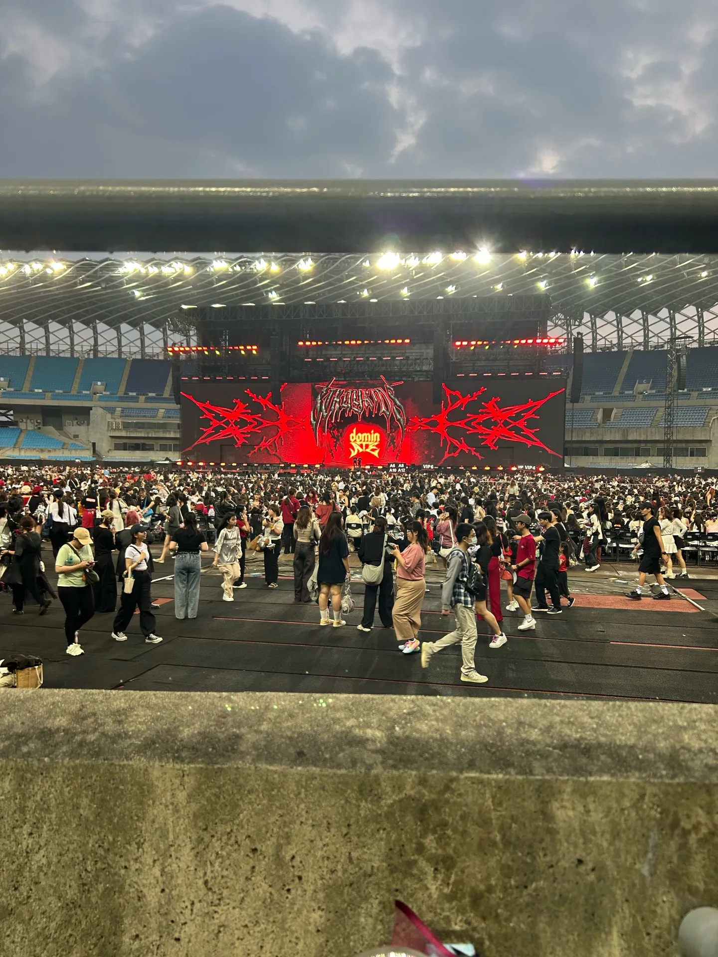 Kaohsiung National Stadium (高雄世運主場館) G04 1列128番 座席からの眺め - Stray Kids World Tour《dominATE Kaohsiung》