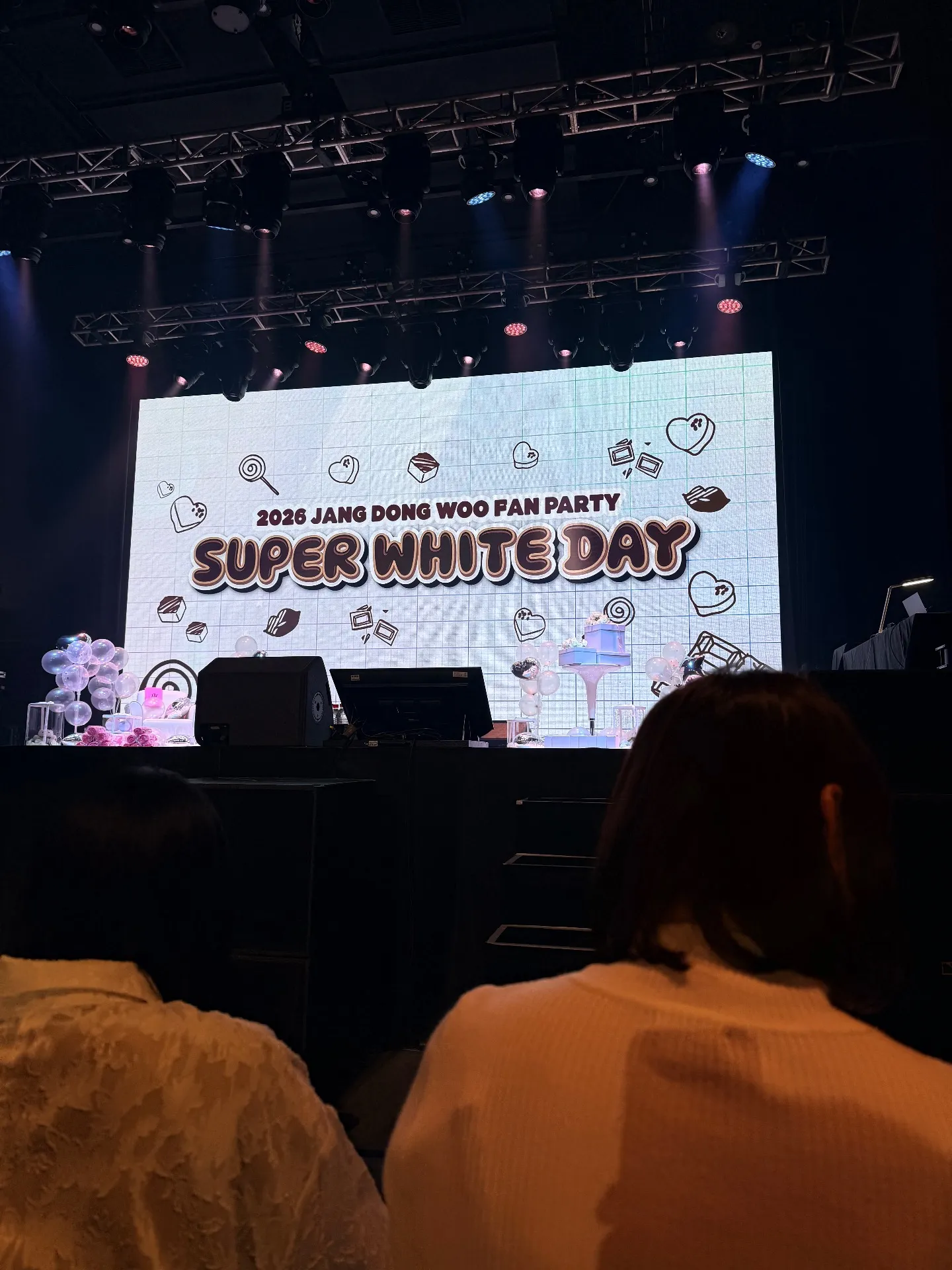 Clapper Studio A2 2列10番 座席からの眺め - 張東雨 super white day
