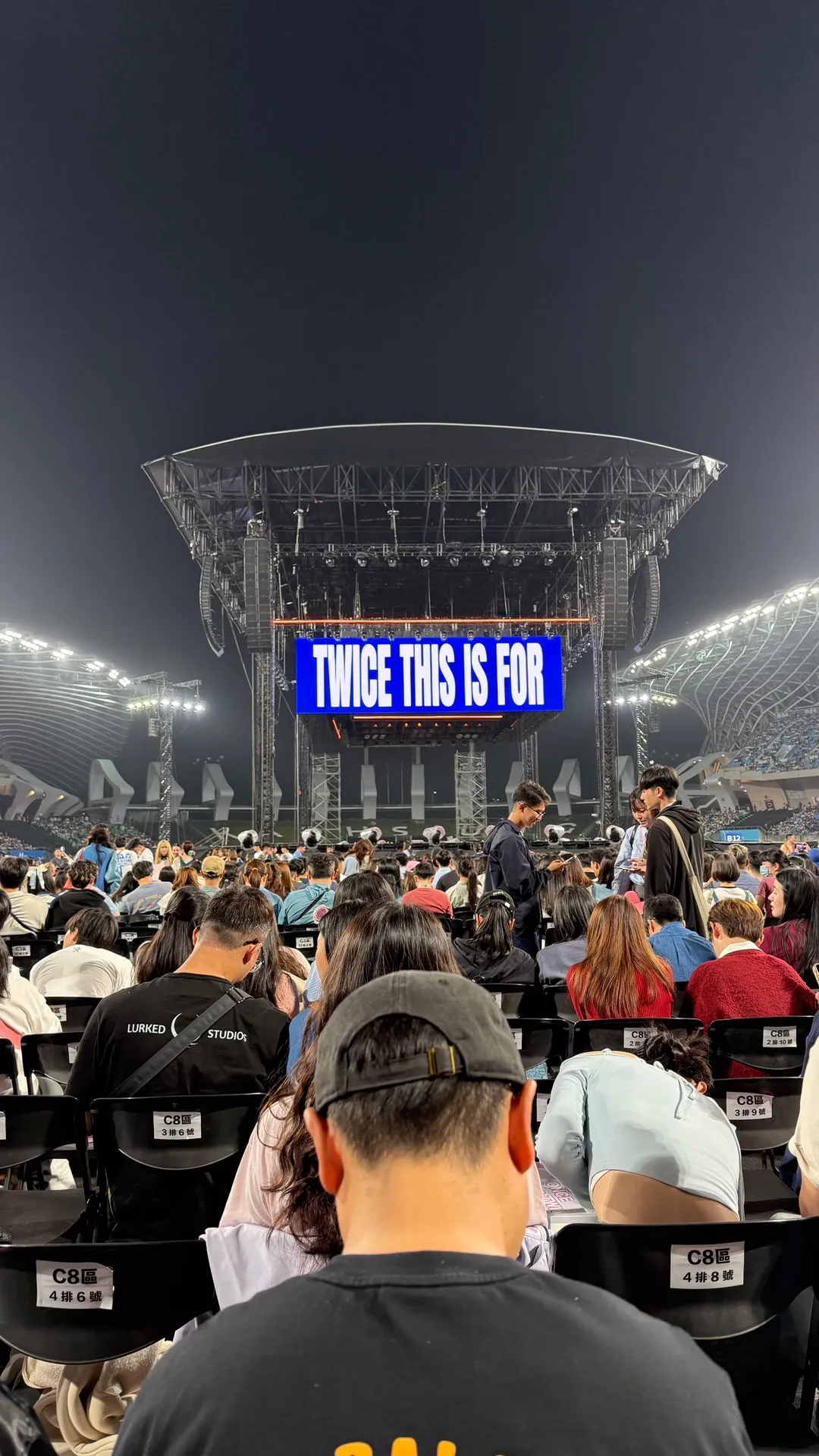 高雄世運主場館中央舞台 FLOORN 後排右號 視野照片 - TWICE <THIS IS FOR> WORLD TOUR IN KAOHSIUNG