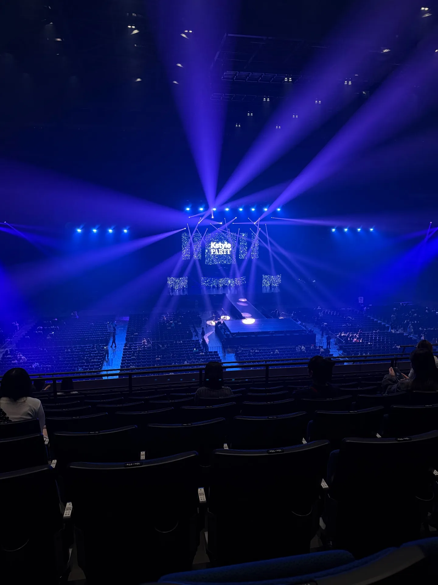 K-Arena Yokohama 44 โซน แถว 12 ที่นั่ง 98 ภาพวิวที่นั่ง - Kstyle Party 2026