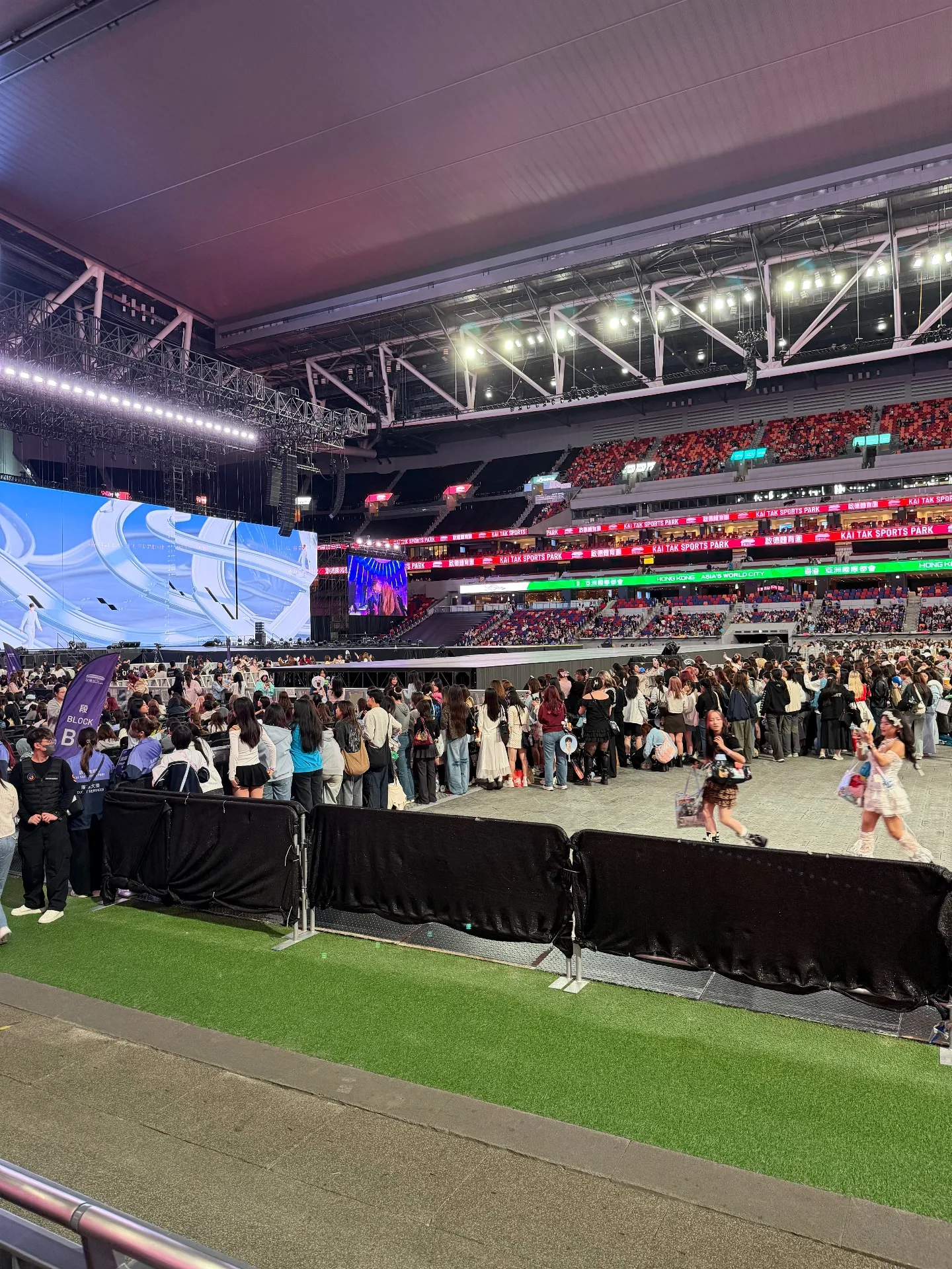 香港啟德主場館 (Kai Tak Main Stadium) 59 區 A排113號 視野照片 - SEVENTEEN WOULD TOUR NEW_ IN HONG KONG