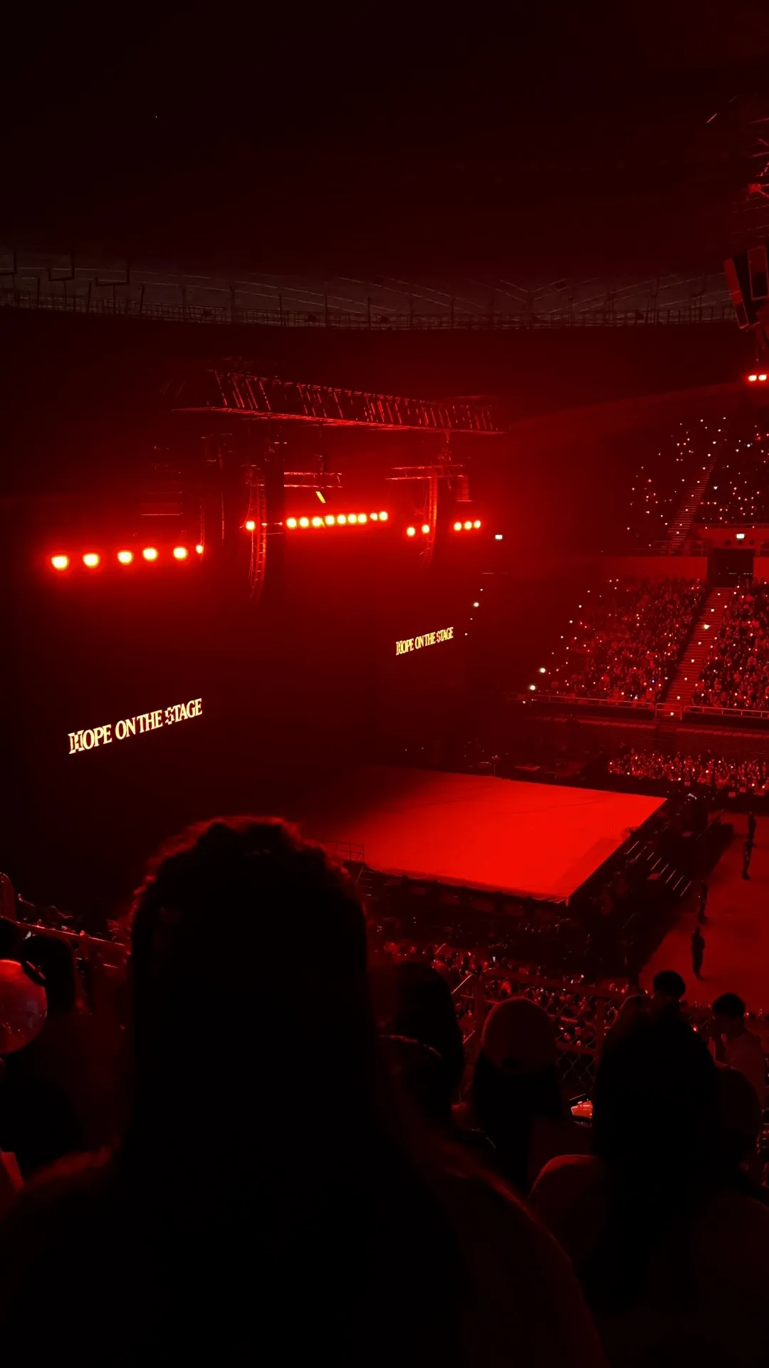 林口體育館 YELLOW2A 1 8排排10號號 視野照片 - J-HOPE Tour ‘HOPE ON THE STAGE’ IN TAIPEI
