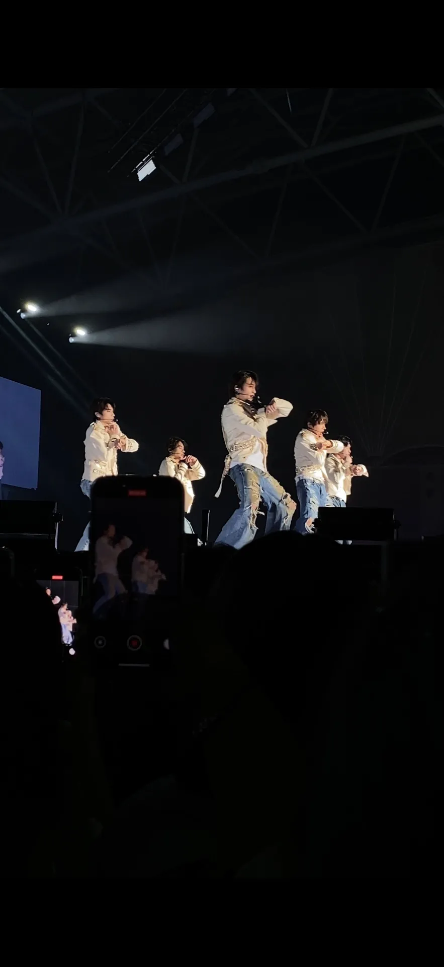 五股工商展覽館 自動建檔區域: neh-b1 視野照片 - 2024 WayV CONCERT [ON THE Way] IN TAIPEI