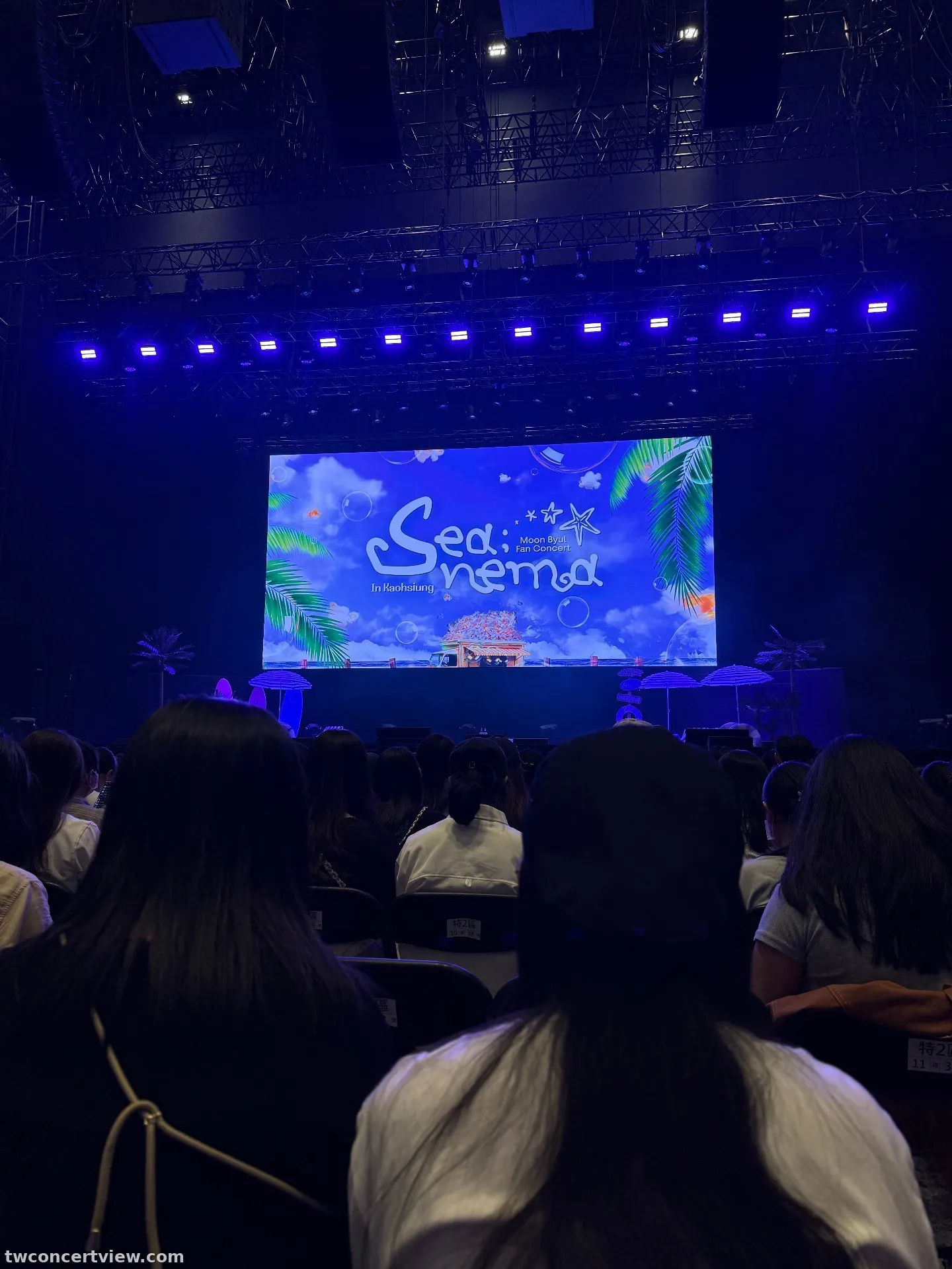 Kaohsiung Music Center C Zona Baris 後, Kursi 中 foto pemandangan kursi - Moon Byul Fan Concert