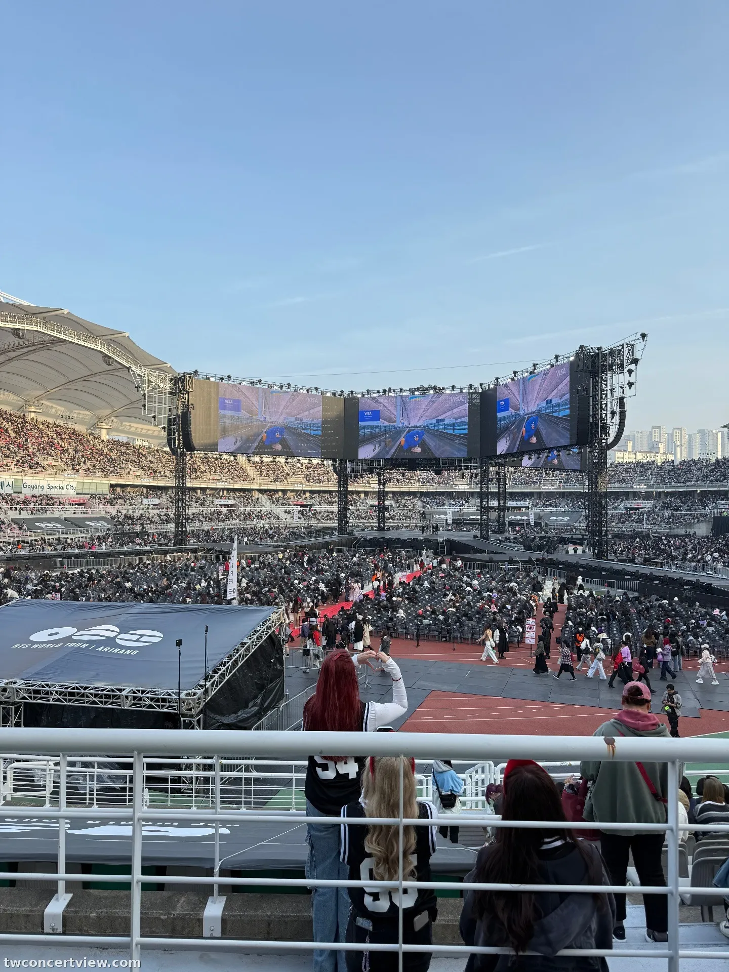 高陽体育館 (センターステージ) N3 13列2番 座席からの眺め - BTS WORLD TOUR ARIRANG - in Goyang