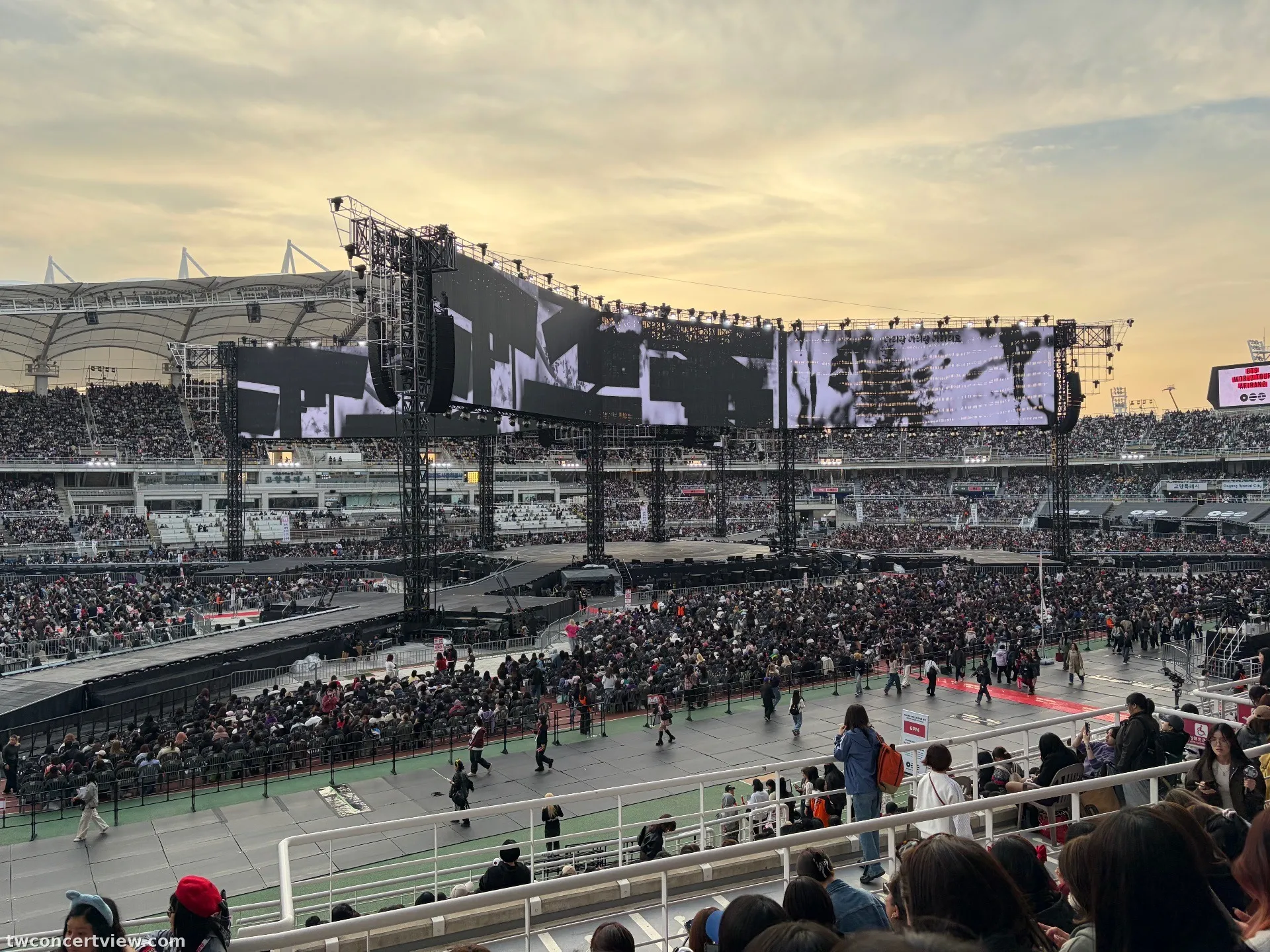 Goyang Gymnasium (Center Stage) E5 Row 17, Seat 48 seat view - BTS WORLD TOUR 'ARIRANG' IN GOYANG