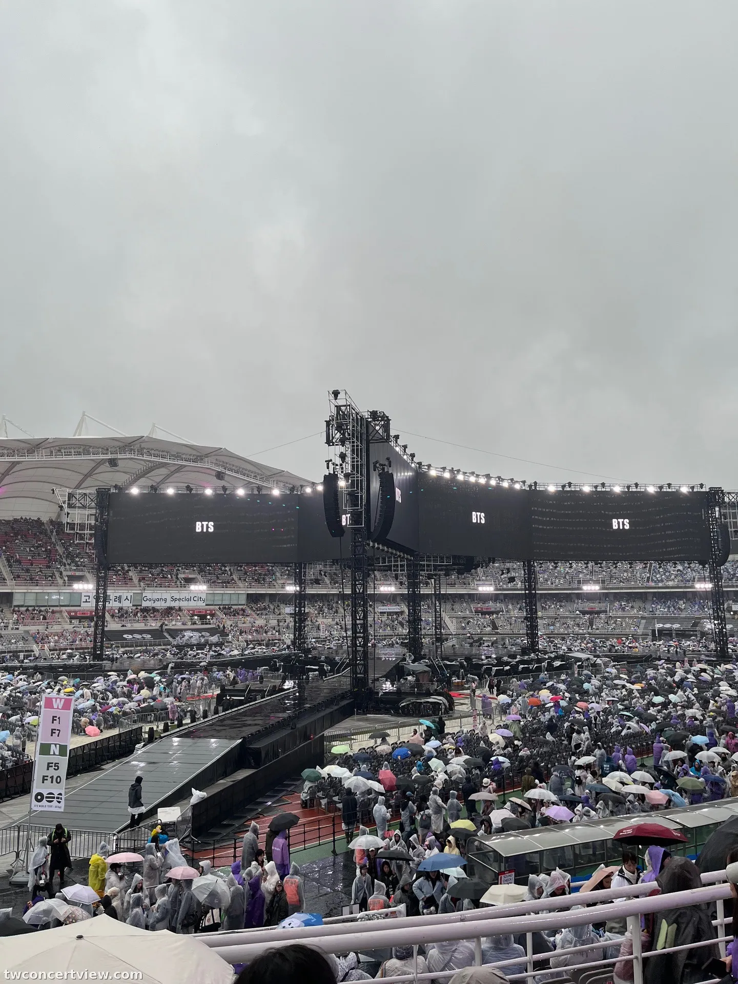 高陽體育館中央舞台 W2 區 15排排33號號 視野照片 - BTS WORLD TOUR ‘ARIRANG’