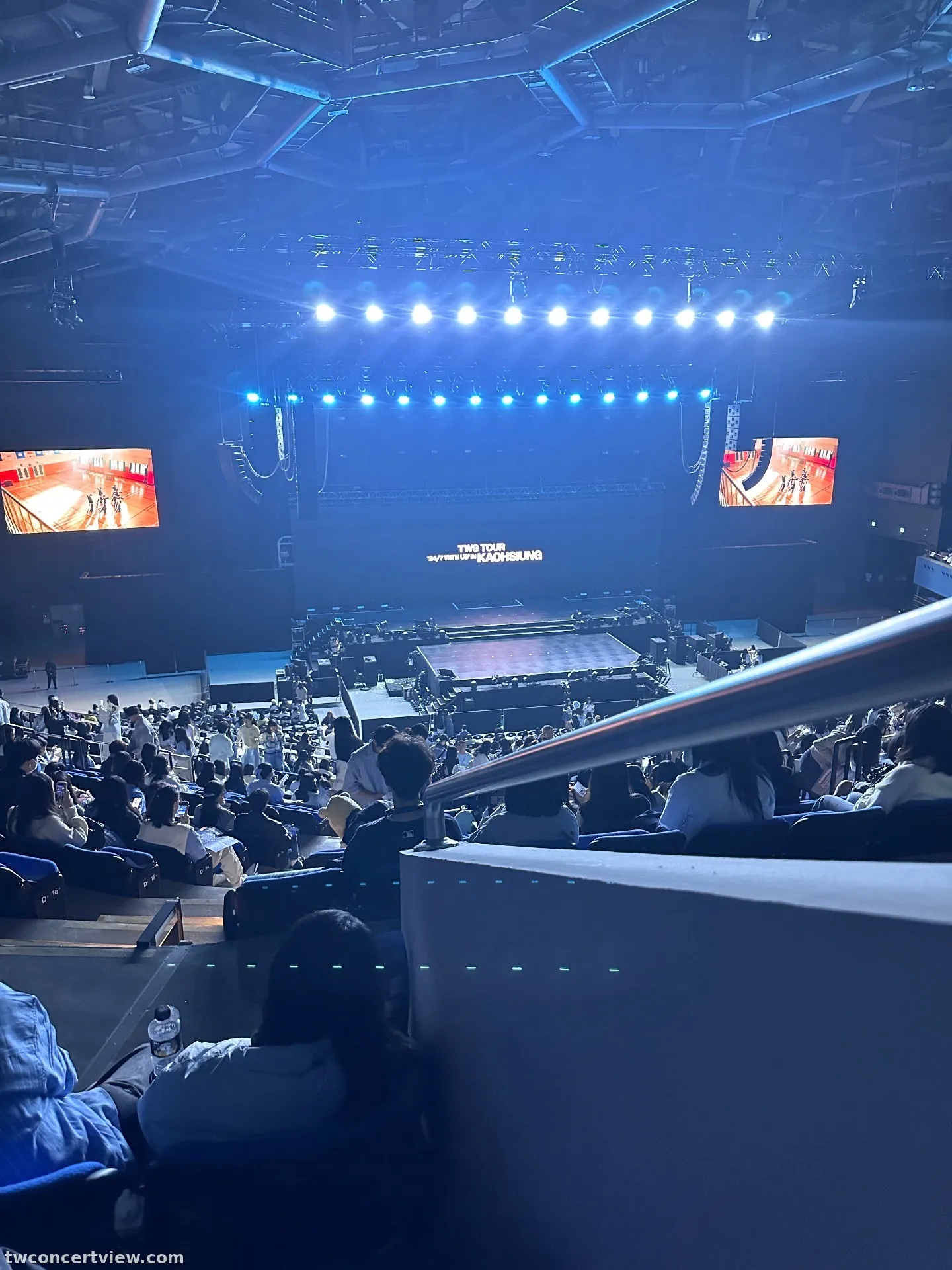 高雄流行音樂中心 2C4 區 18排46號 視野照片 - tws tour’24/7:with:us