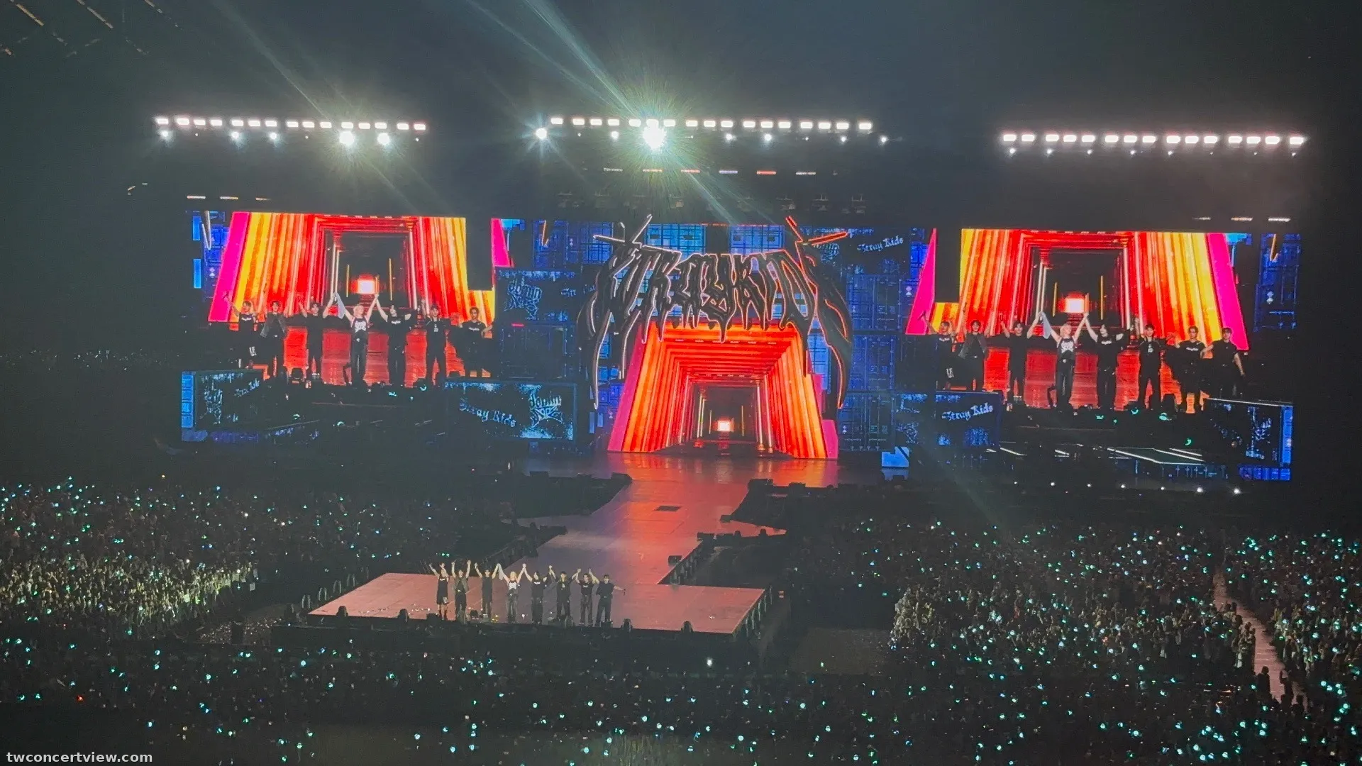Kaohsiung National Stadium G19 โซน แถว 1 ที่นั่ง 152 ภาพวิวที่นั่ง - Stray kids dominATE