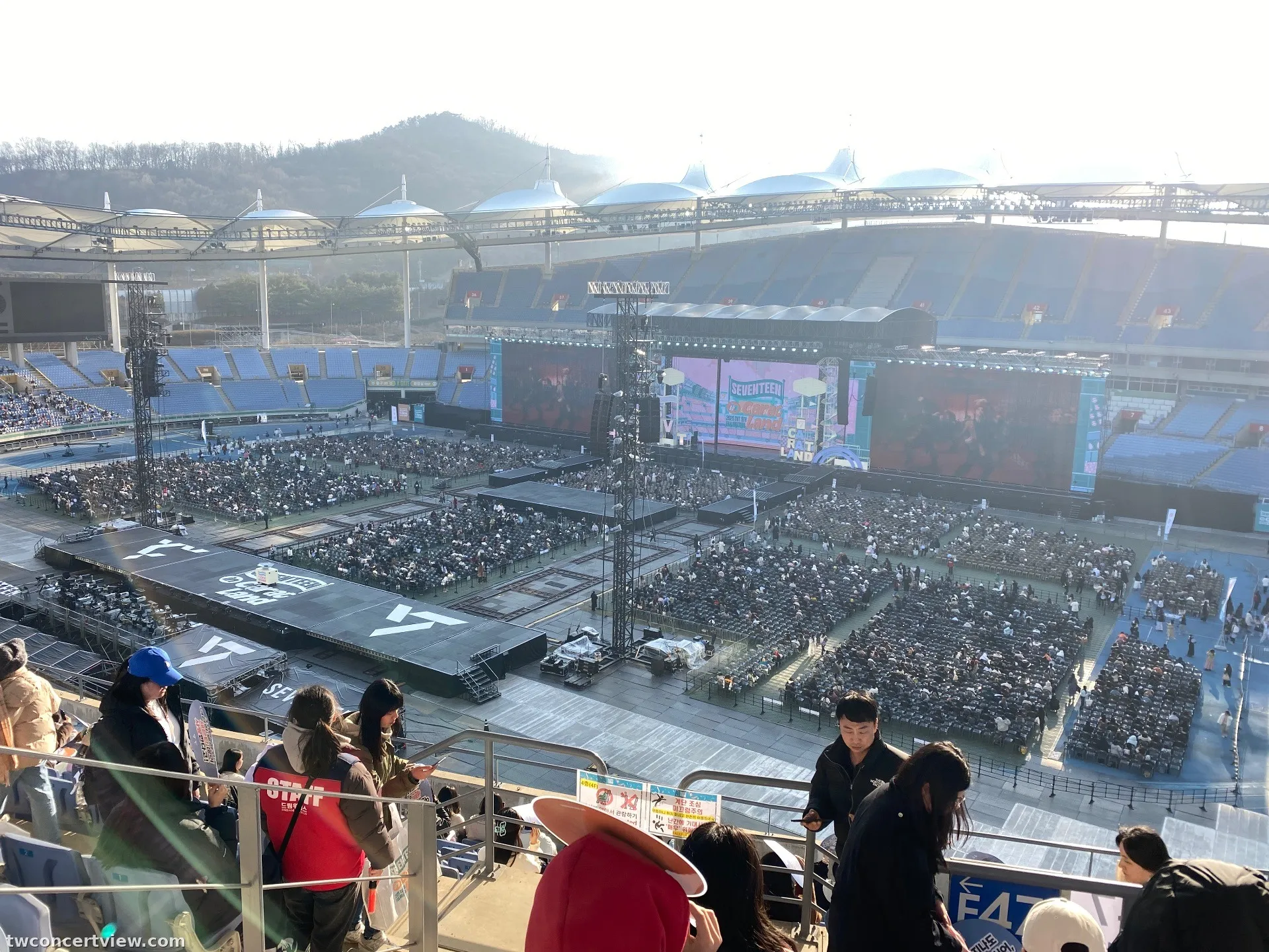 仁川文鶴競技場 E46 Row 5, Seat 20 seat view - 2025 SVT 9TH FAN MEETING 'SEVENTEEN in CARAT LAND