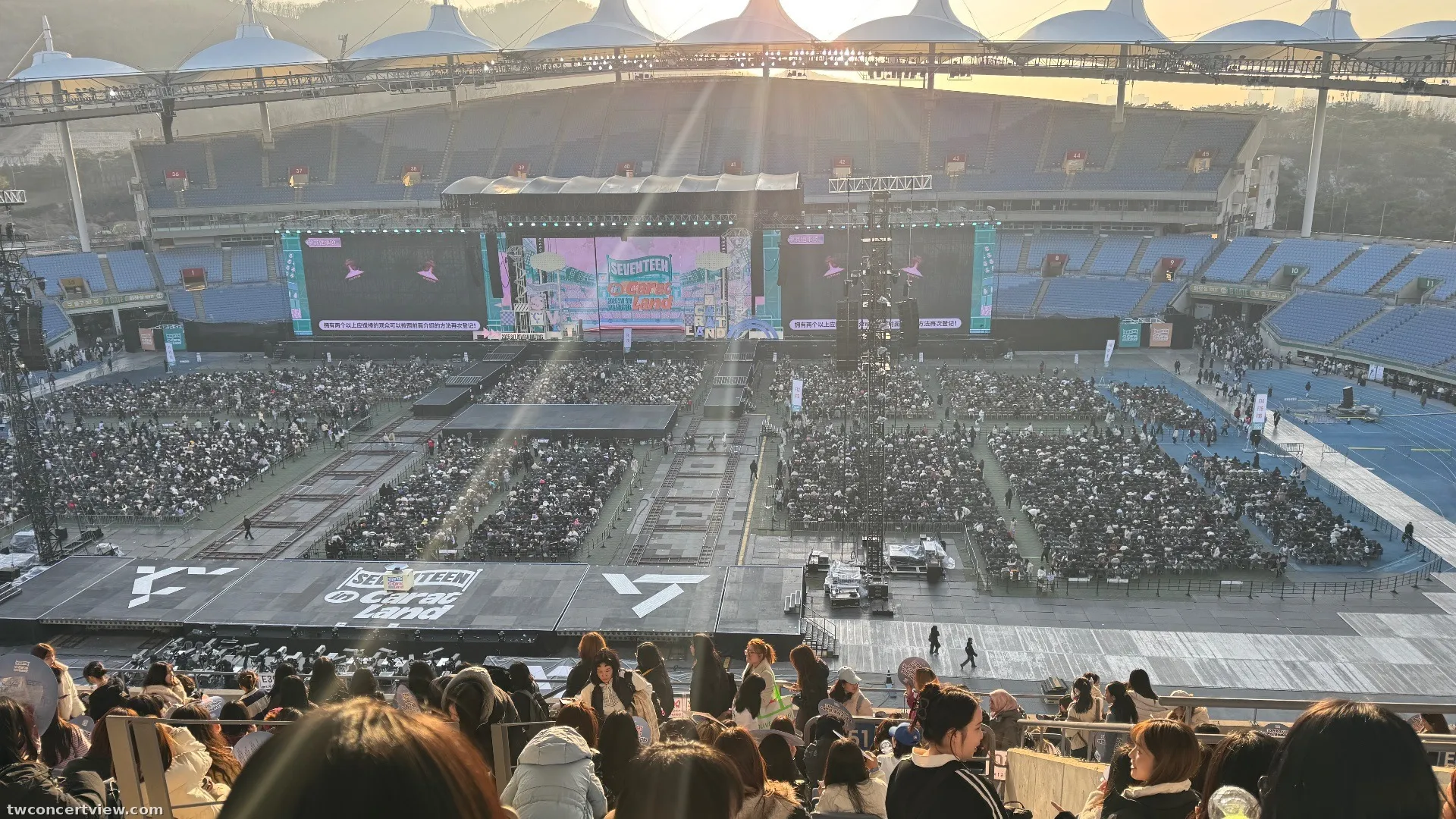 仁川文鶴競技場 E50 Row 11排, Seat 18號 seat view - 2025 SVT 9th Fanmeeting Caratland