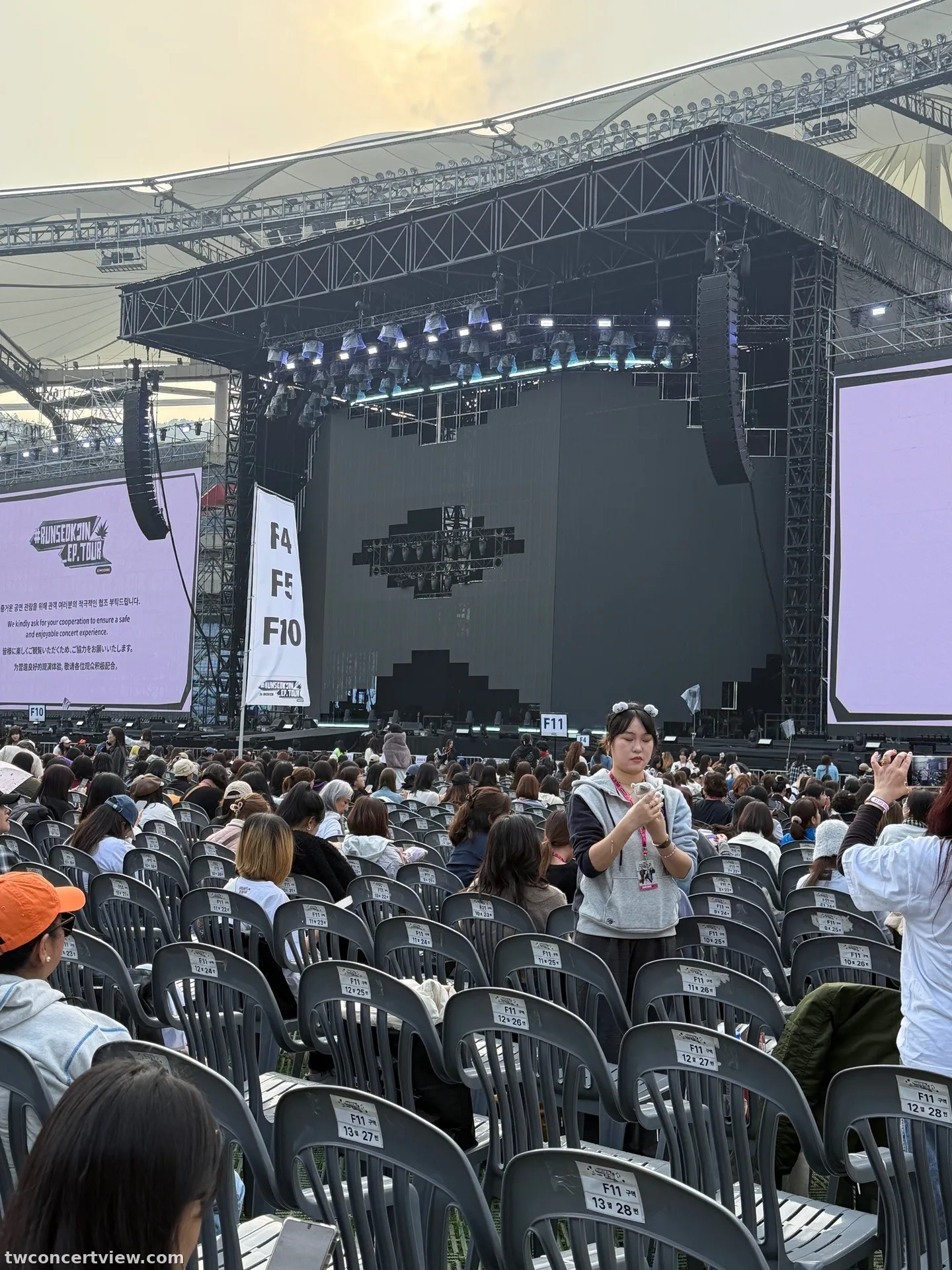 仁川文鶴競技場 C 區 後排右號 視野照片 - run seokjin encore