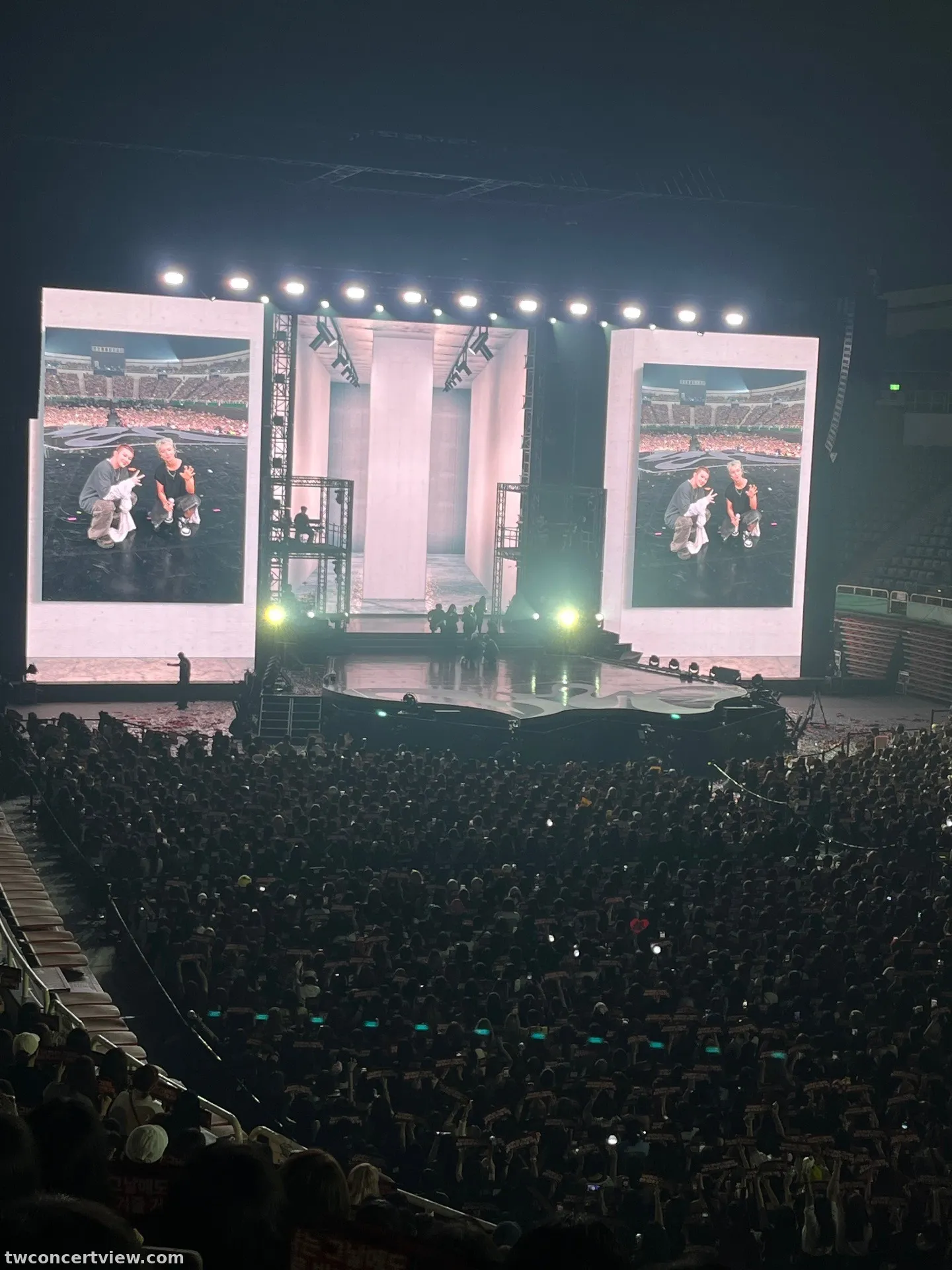 NTSU Arena (林口體育館) 파랑5B-2 구역 2열15번 좌석 시야 사진 - HOSHI X WOOZI FAN CONCERT