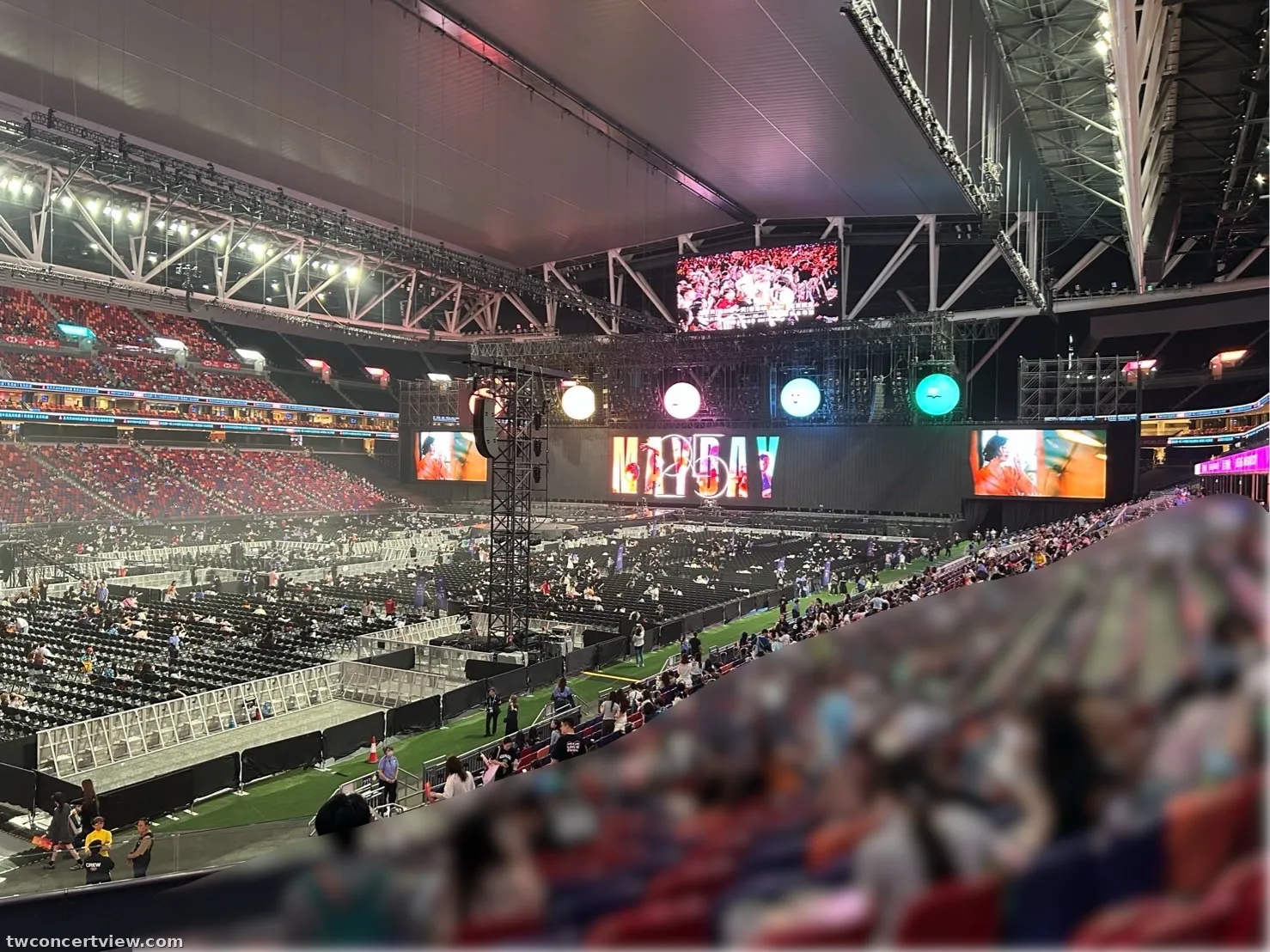 香港啟德主場館 (Kai Tak Main Stadium) 20 區 214段AA行排313號 視野照片 - 2026五月天《#5525+1 回到那一天》25週年巡迴演唱會（春暖花開版）