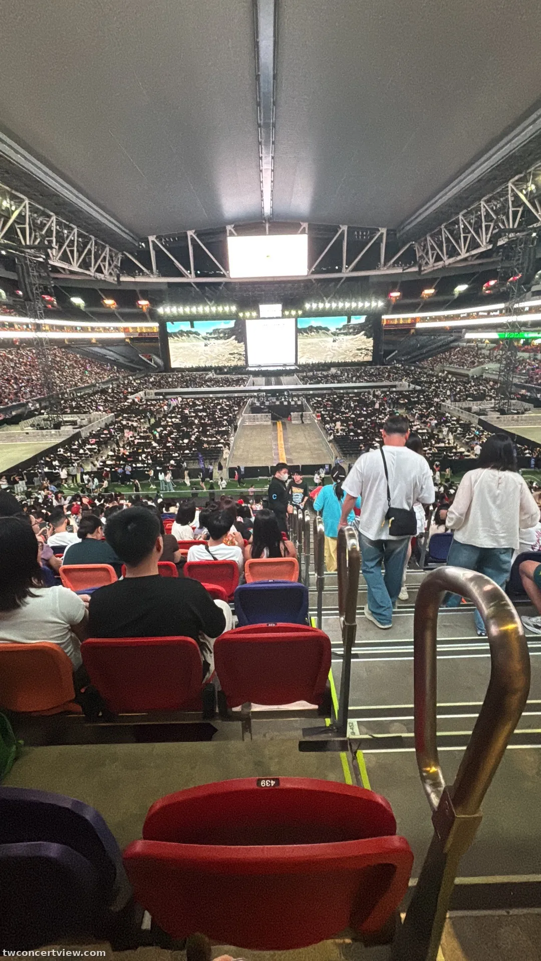 Kai Tak Main Stadium 11 โซน แถว GG ที่นั่ง 439 ภาพวิวที่นั่ง - idle 香港場