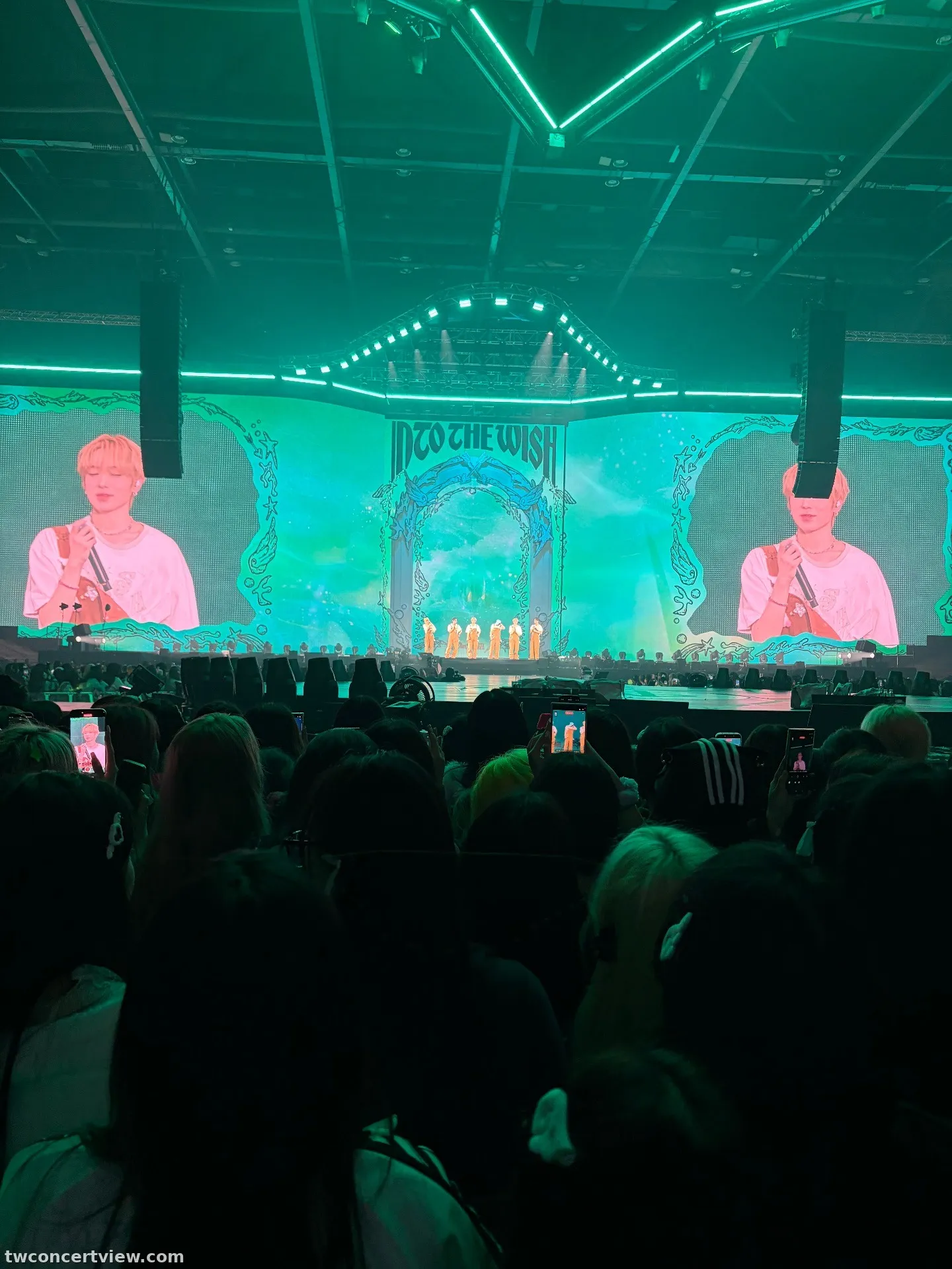 AsiaWorld-Expo 亞洲國際博覽館 E 區 中排中號 視野照片 - Nctwish