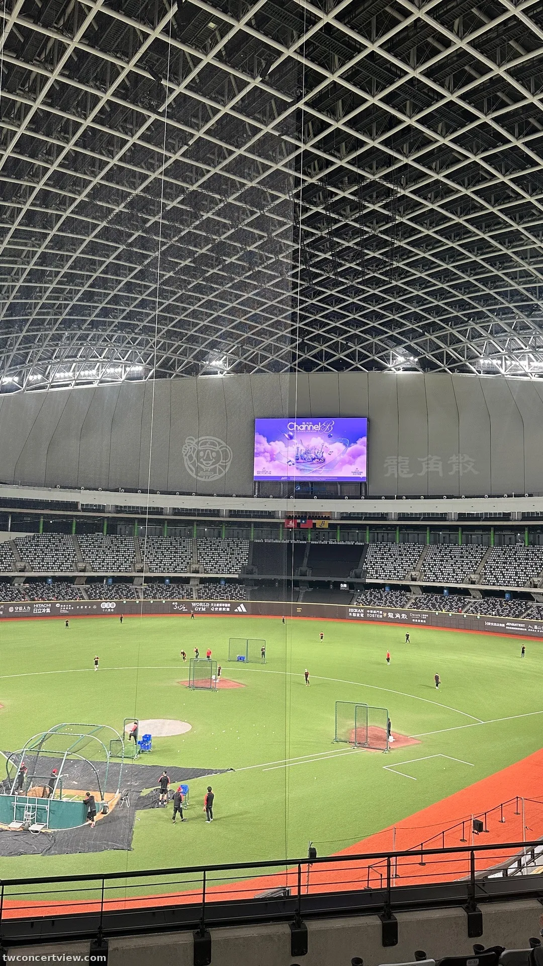 Taipei Dome (야구 모드) 211 구역 7열18번 좌석 시야 사진 - 派偉俊/LNGSHOT