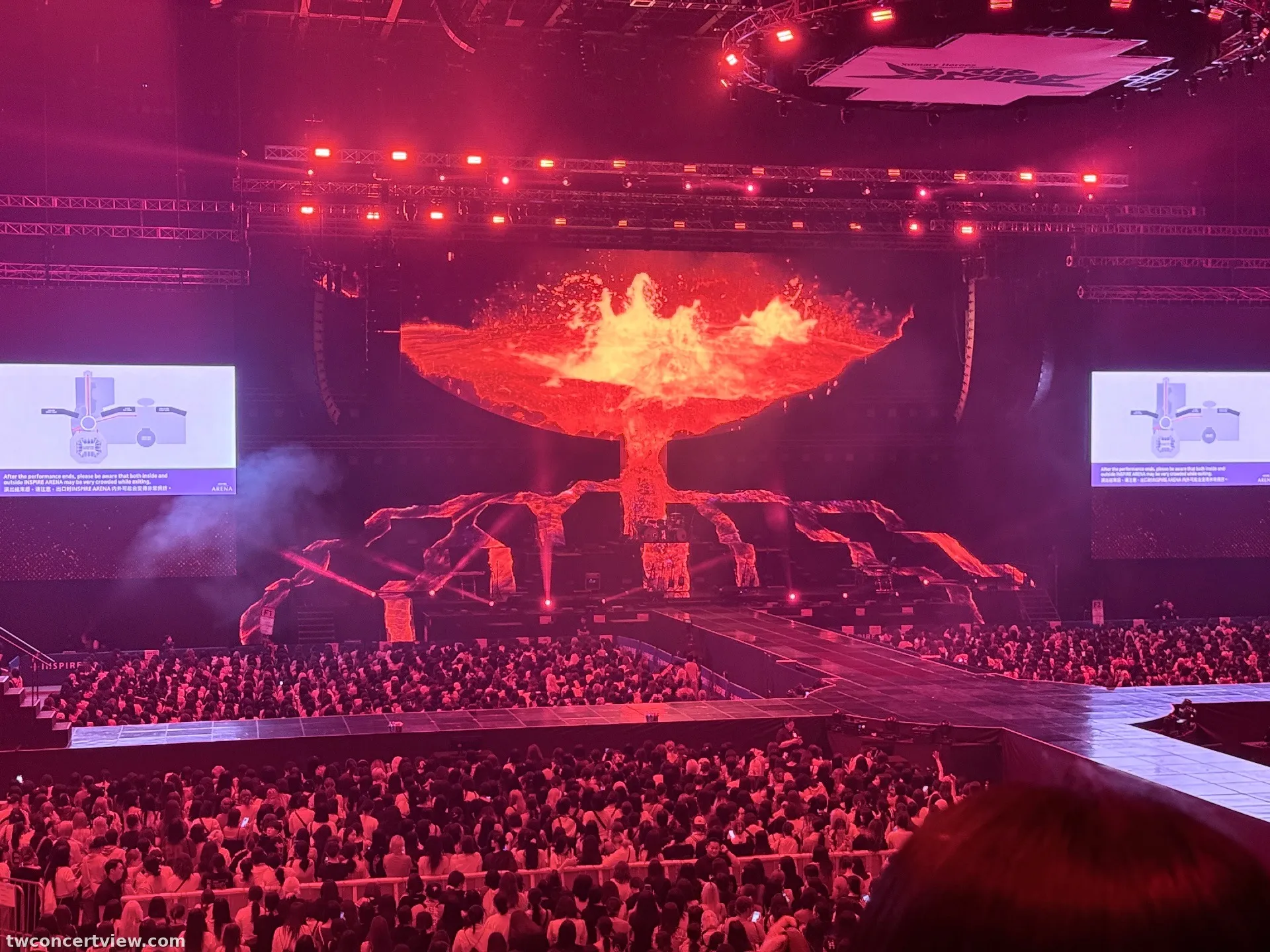 Inspire Arena 209 โซน แถว H ที่นั่ง 20 ภาพวิวที่นั่ง - Xdinary Heroes 2026 Summer Special 〈The Xcape〉