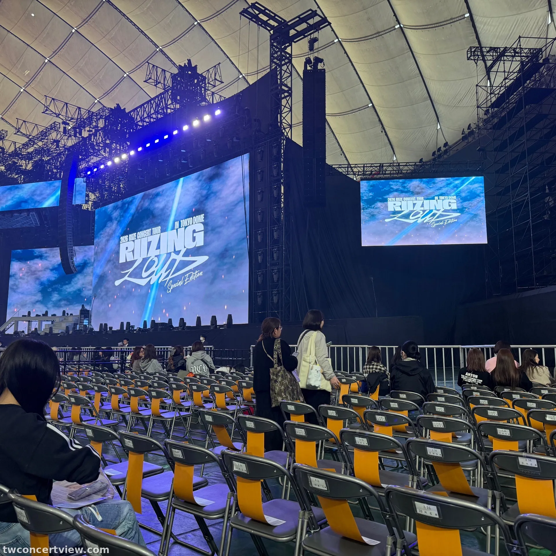東京巨蛋 (Tokyo Dome) C 區 前排右號 視野照片 - Riize