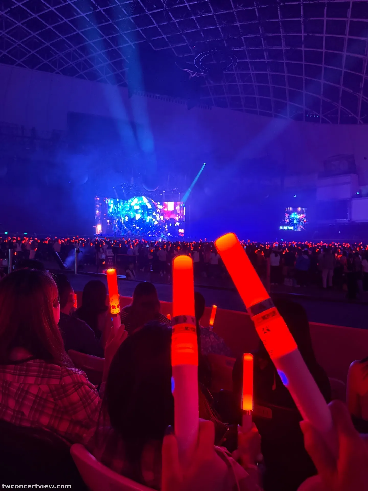 Taipei Dome 118 Zona Baris 9, Kursi 11 foto pemandangan kursi - 五月天回到那一天5525+2