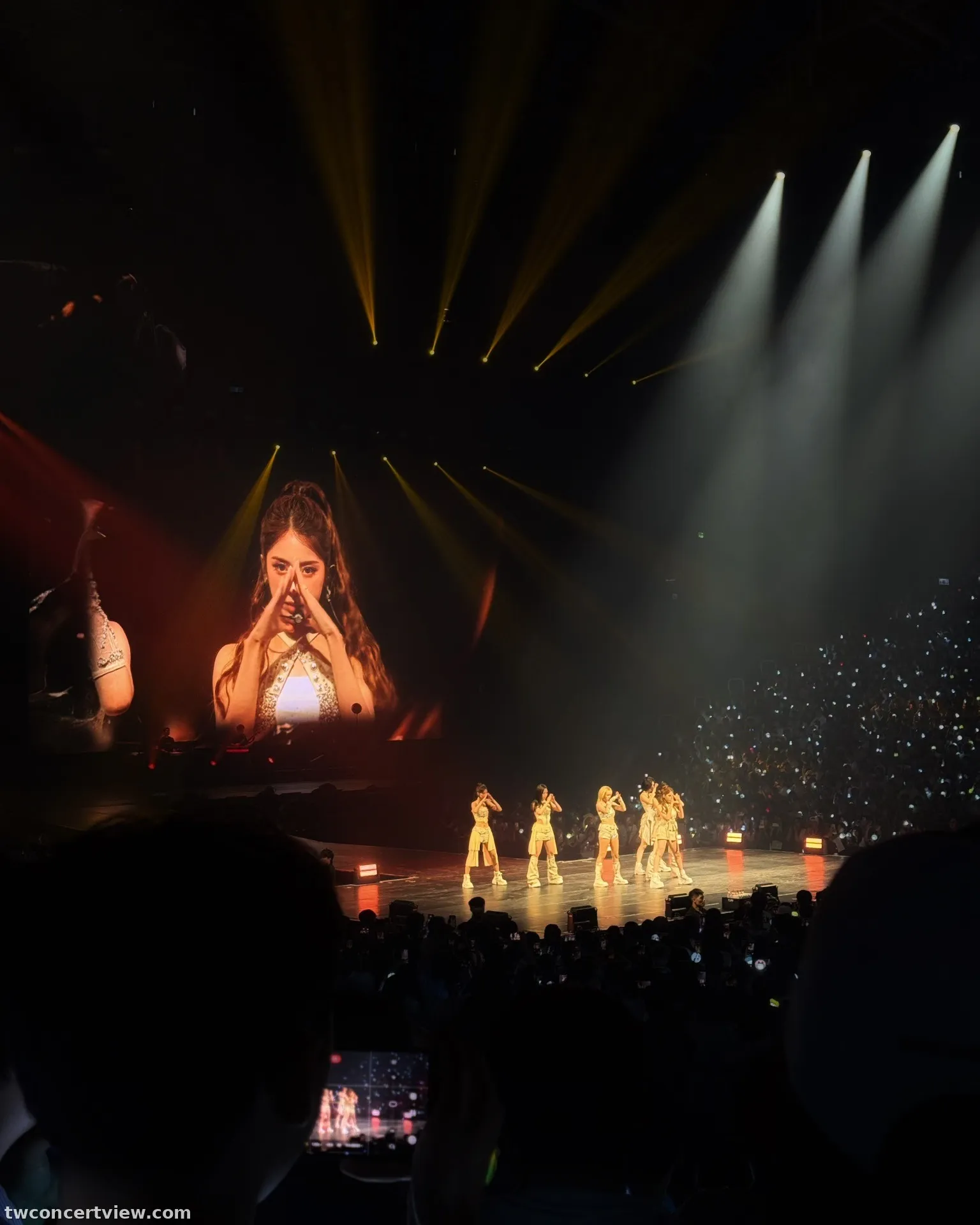 Kaohsiung Arena (高雄巨蛋) 209 구역 12열16번 좌석 시야 사진 - NMIXX 1ST WORLD TOUR ＜EPISODE 1： ZERO FRONTIER＞ IN KAOHSIUNG