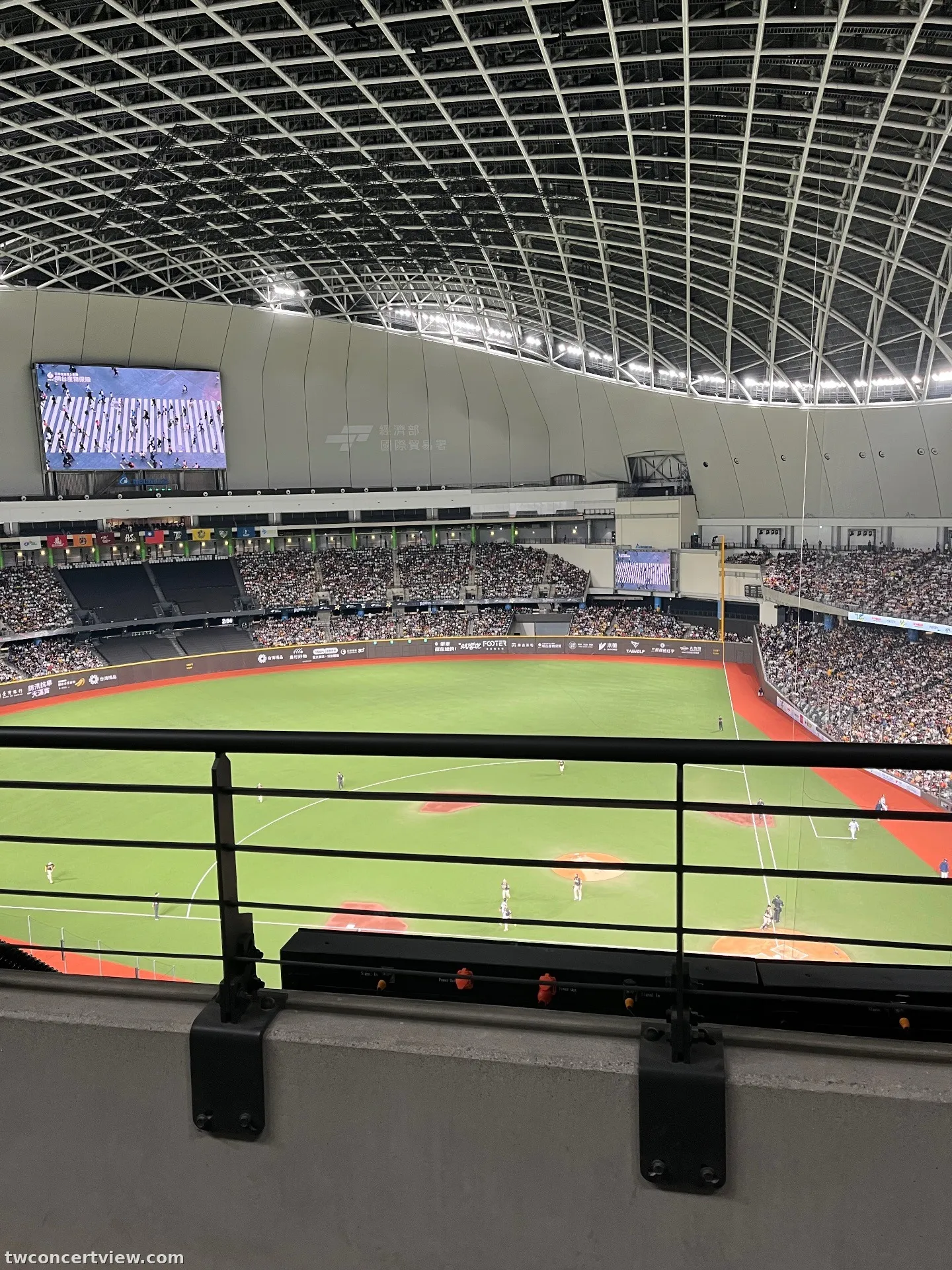 Taipei Dome (Baseball Mode) 413 Row 2, Seat 15 seat view - 明星賽