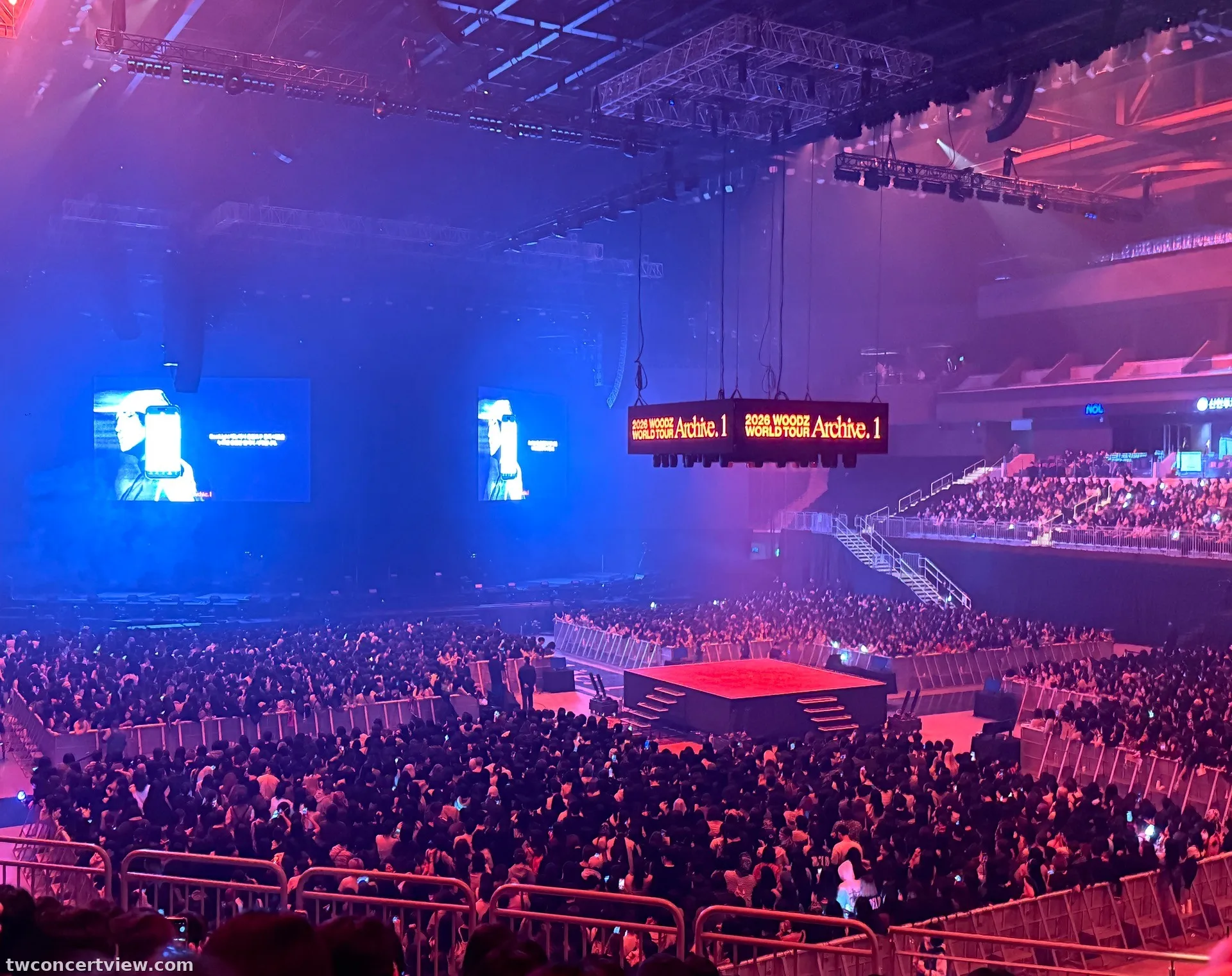 Inspire Arena 210 โซน แถว J ที่นั่ง 7 ภาพวิวที่นั่ง - WOODZ Archive.1