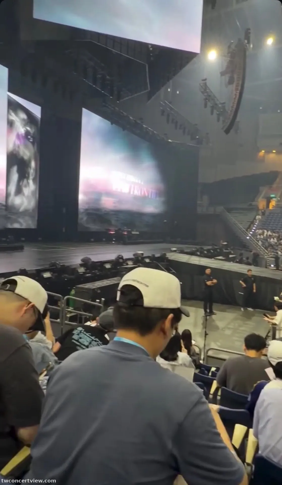 高雄巨蛋 207 區 8排14號 視野照片 - NMIXX 1ST WORLD TOUR <EPISODE 1: ZERO FRONTIER> in KAOHSIUNG