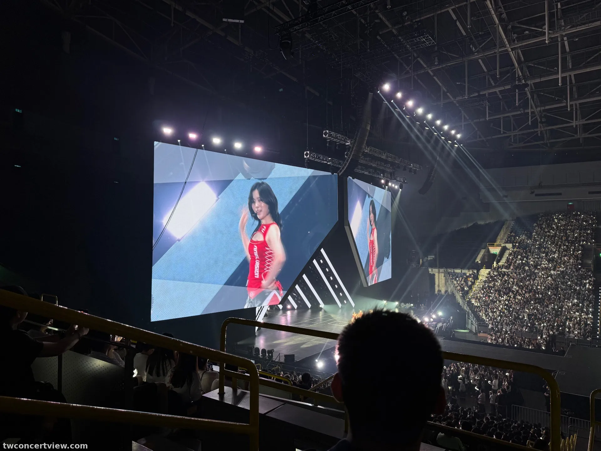 高雄巨蛋 208-1 區 31排2號 視野照片 - ITZY 3RD WORLD TOUR <TUNNEL VISION>
